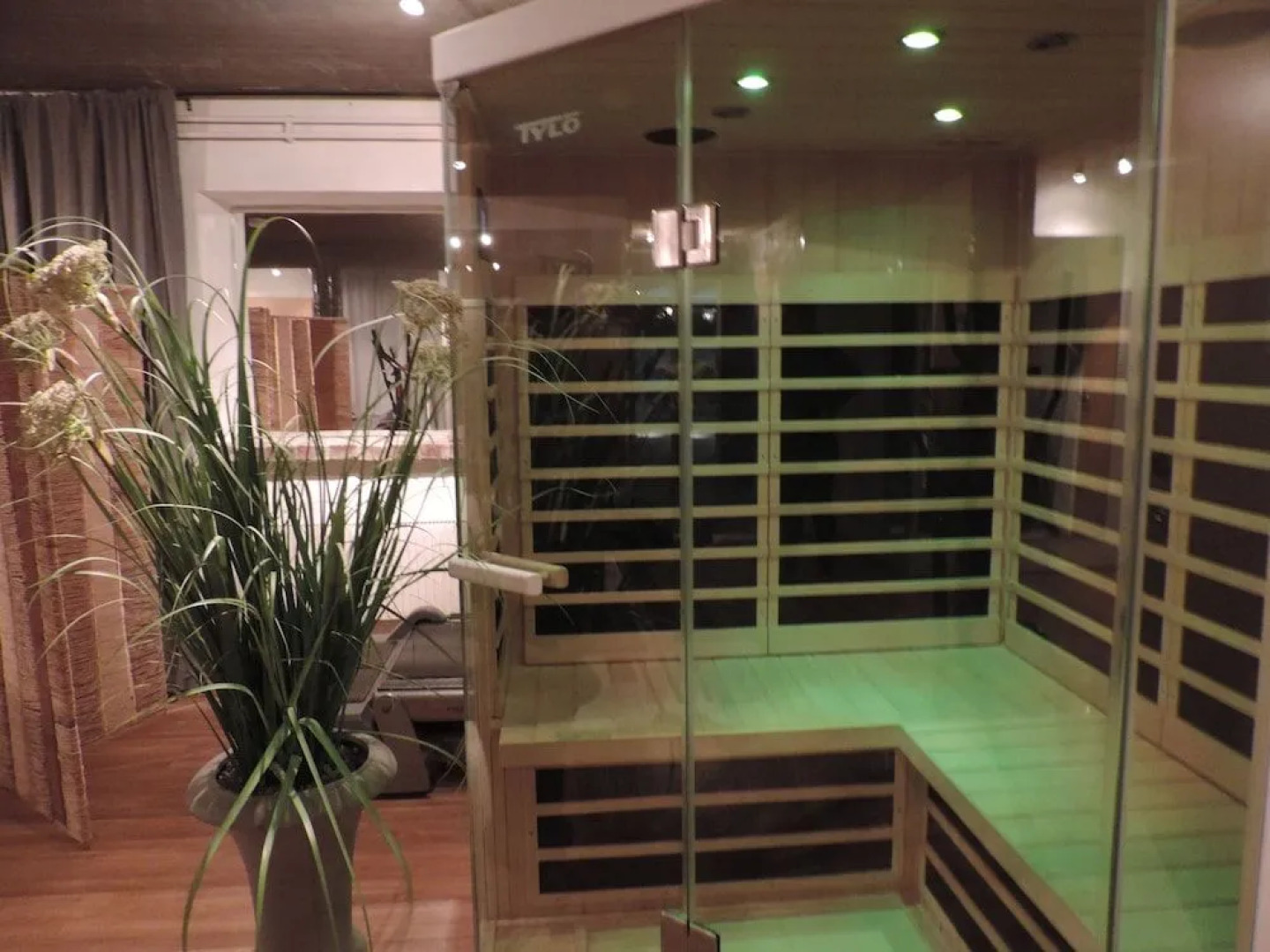 Lanthotell Lögnäs Gård