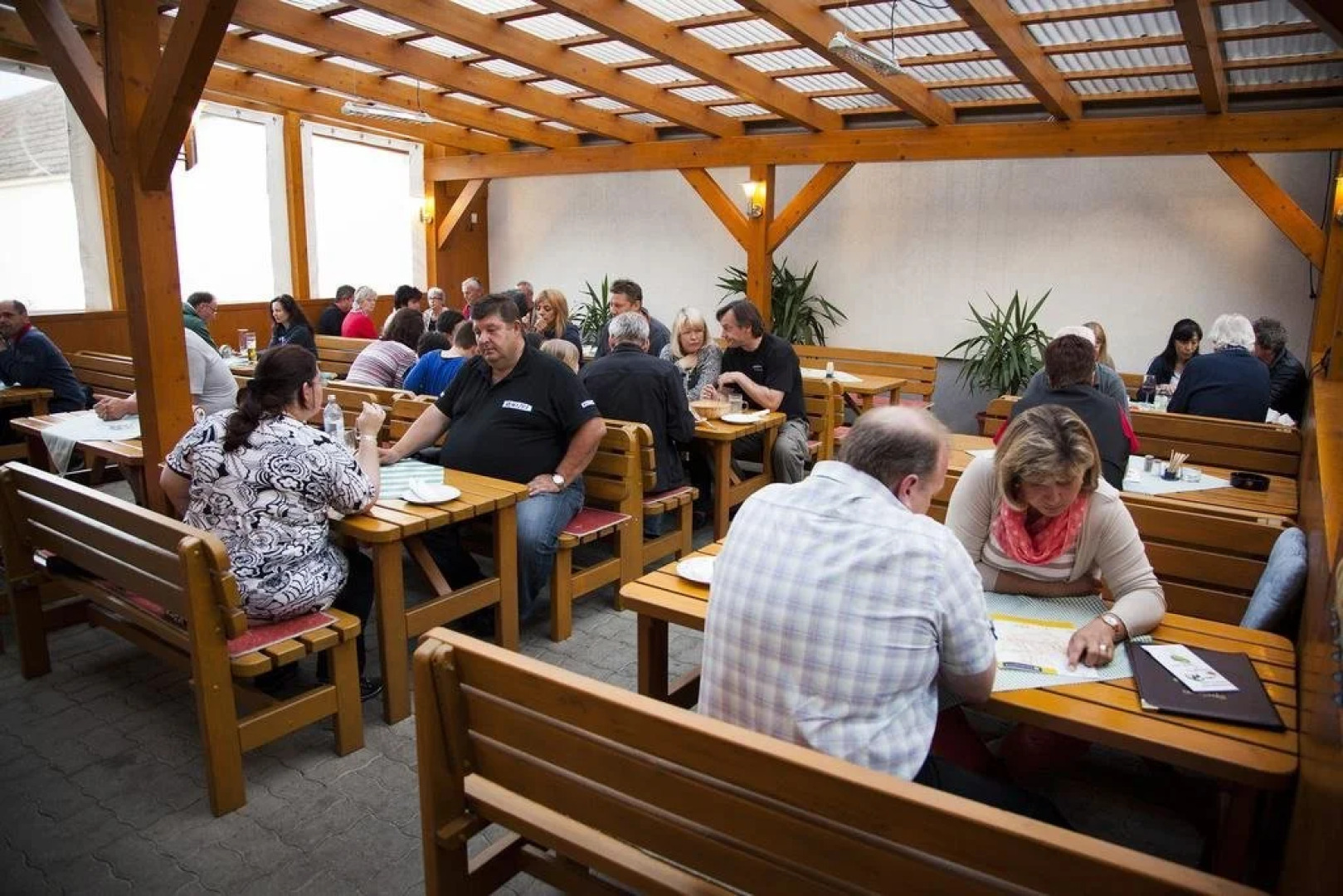 Apetloner - heurigerpensionboehm