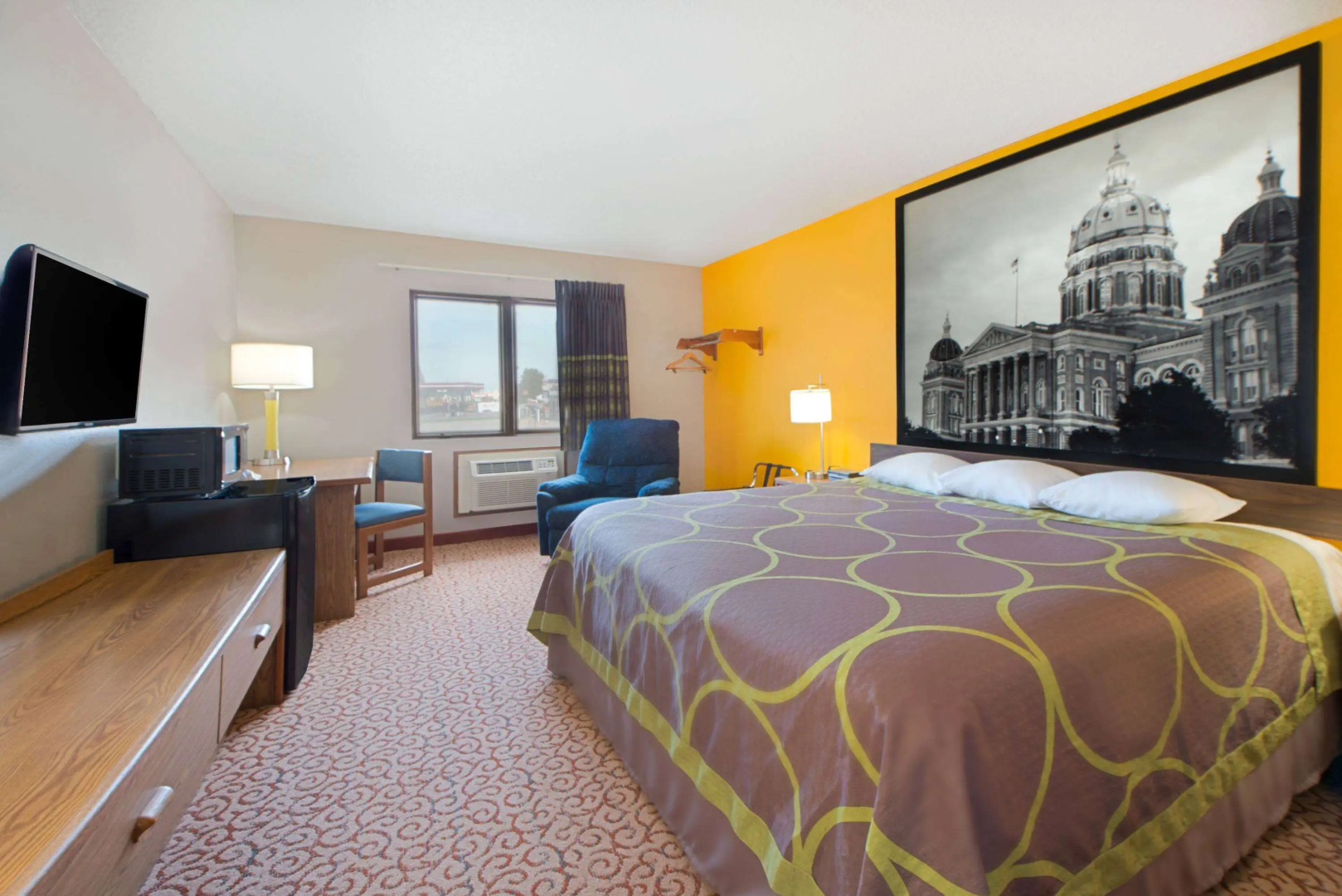 Super 8 by Wyndham Pella