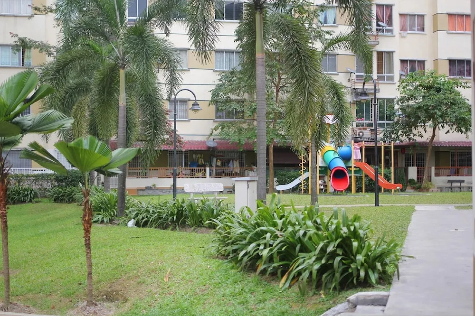 Teratai Homestay  Vista Impiana