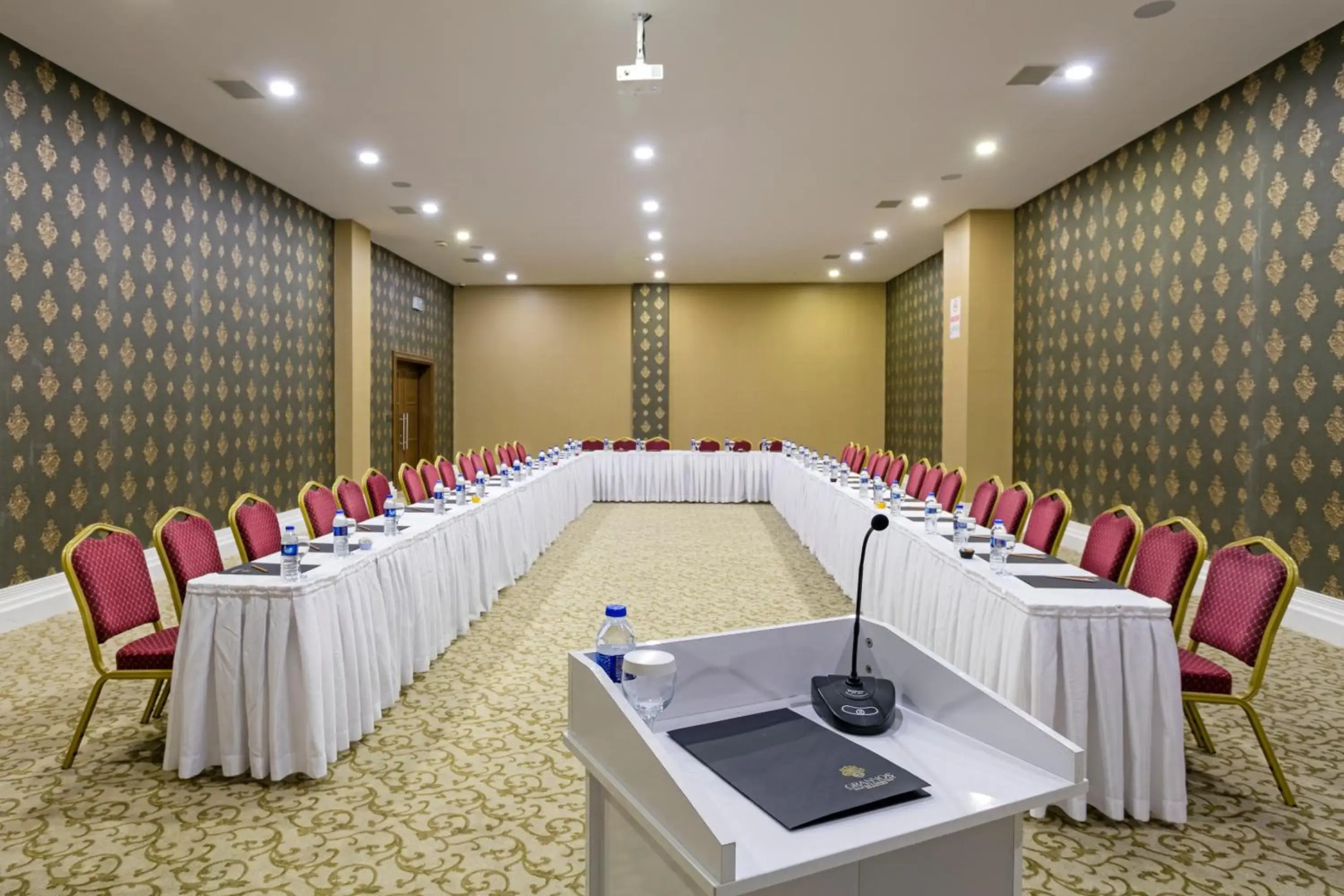 Armada Grannos Thermal Hotel & Convention Center