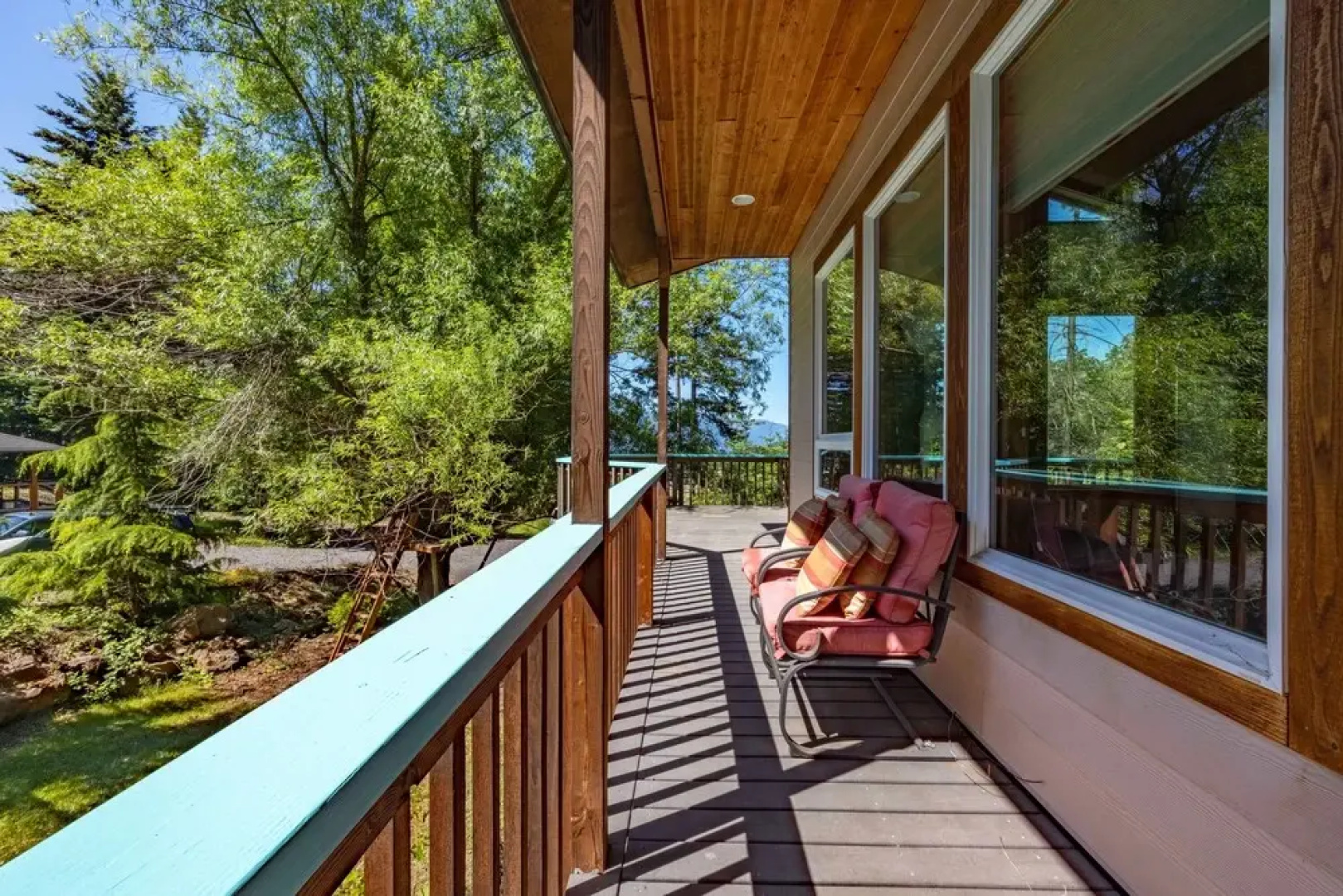 White Stag 4 Bedroom Home by RedAwning