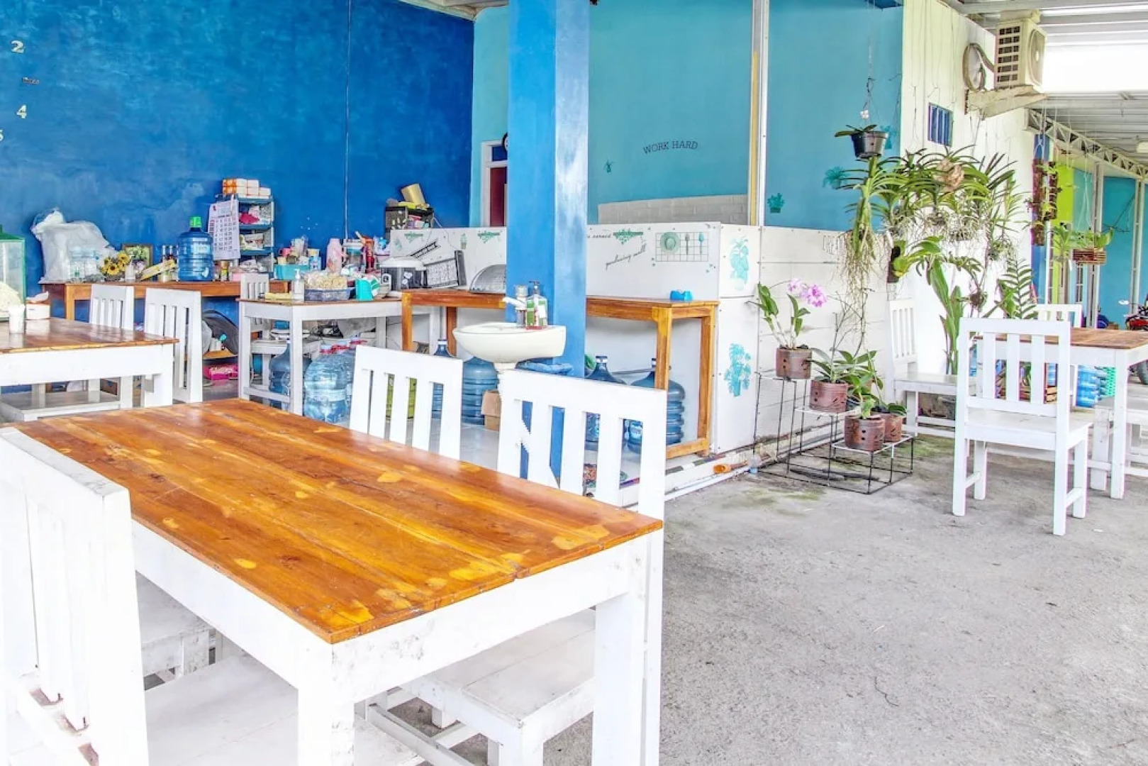 SPOT ON 92179 Latinos House