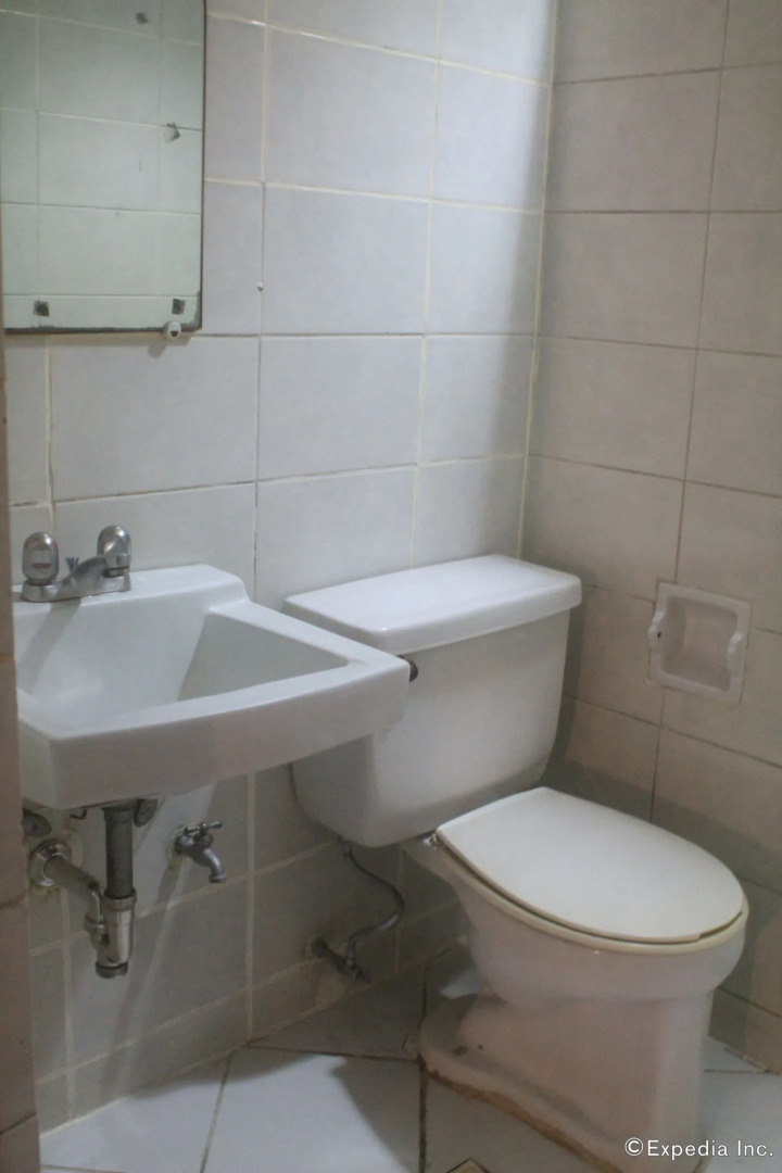 Halina Drive Inn Hotels - Sta Mesa