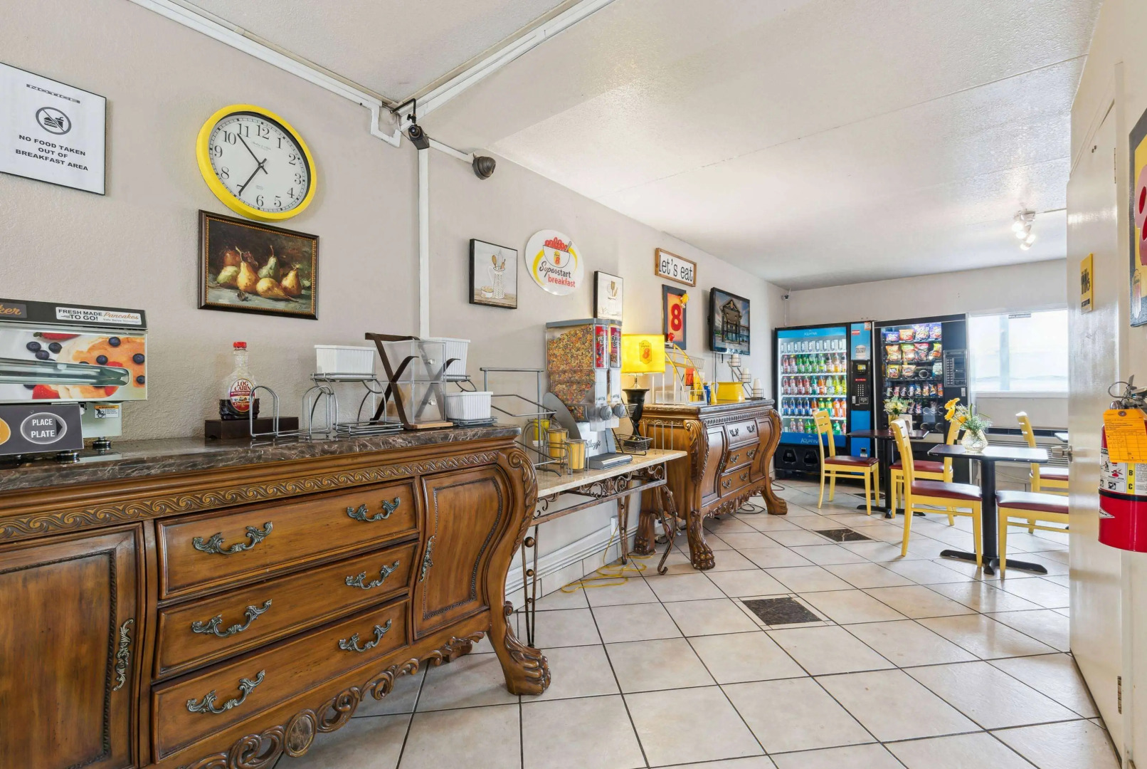 Super 8 by Wyndham Millbury/Toledo