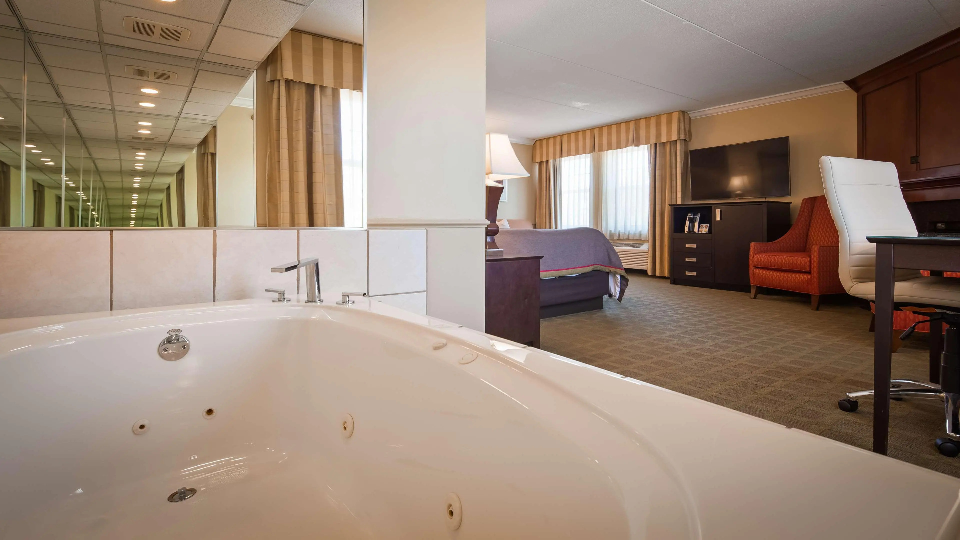 Best Western Plus White Bear Country Inn
