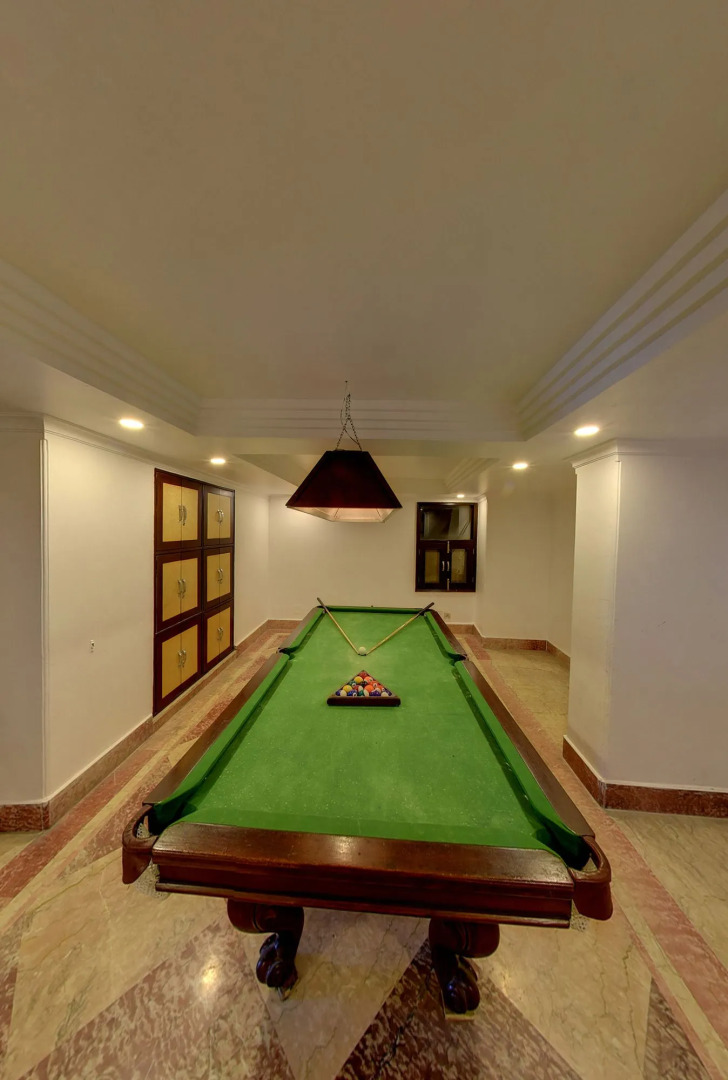 Hotel Shilton by Royal Collection