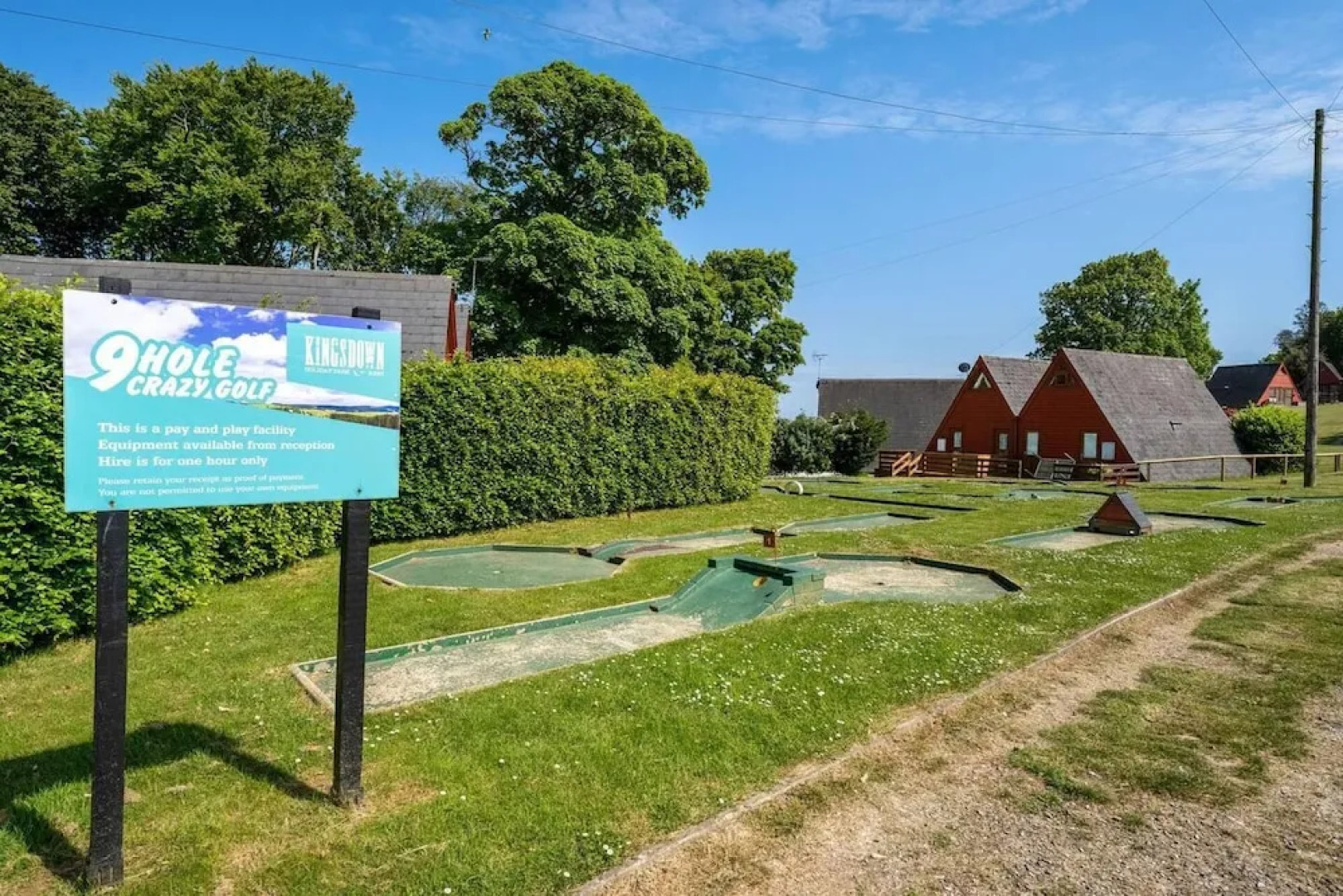 The Lookout, Sunny Beach Retreat, Sleeps 5 Guests