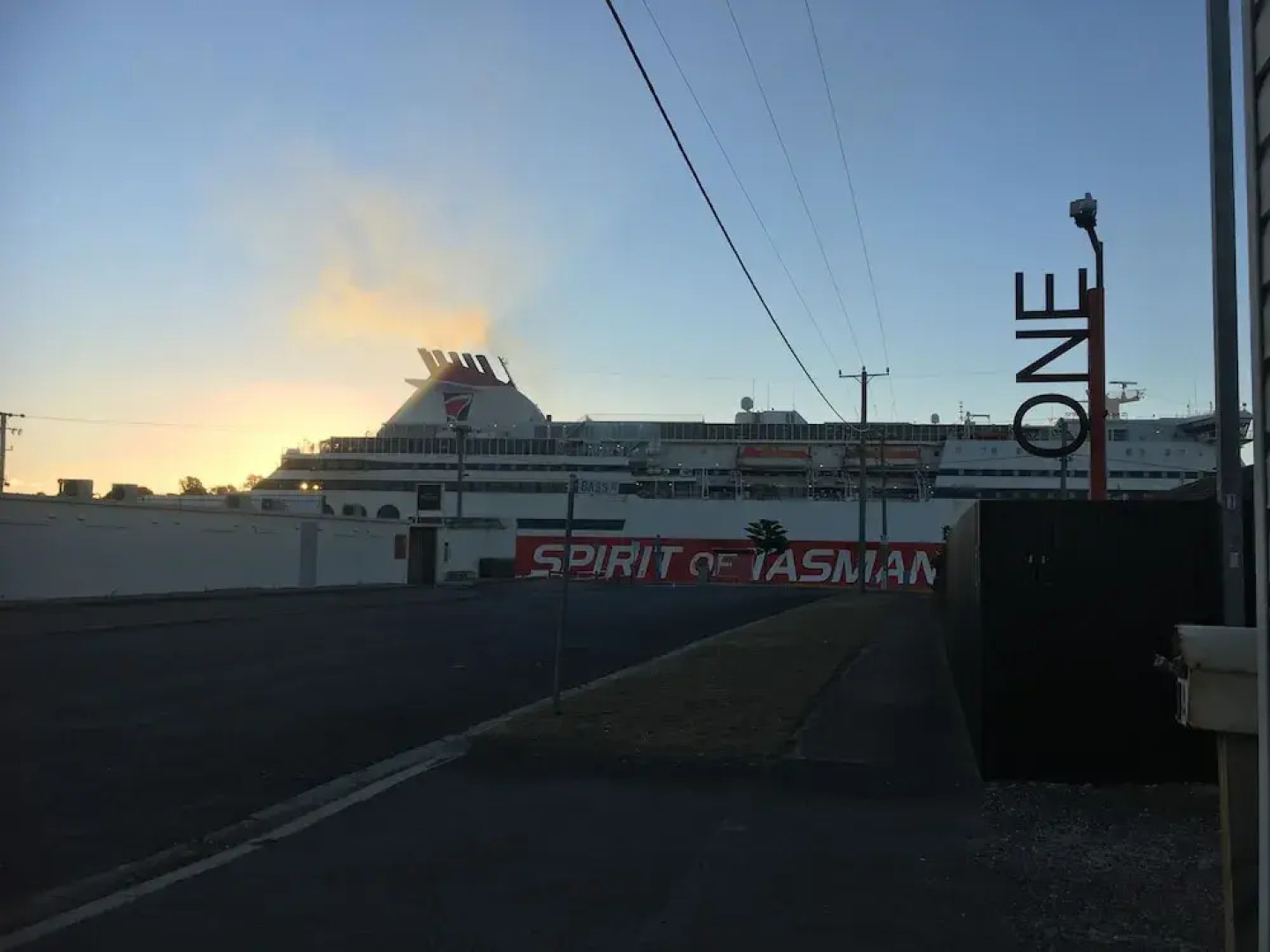 3ree Spacious & charming Apartment