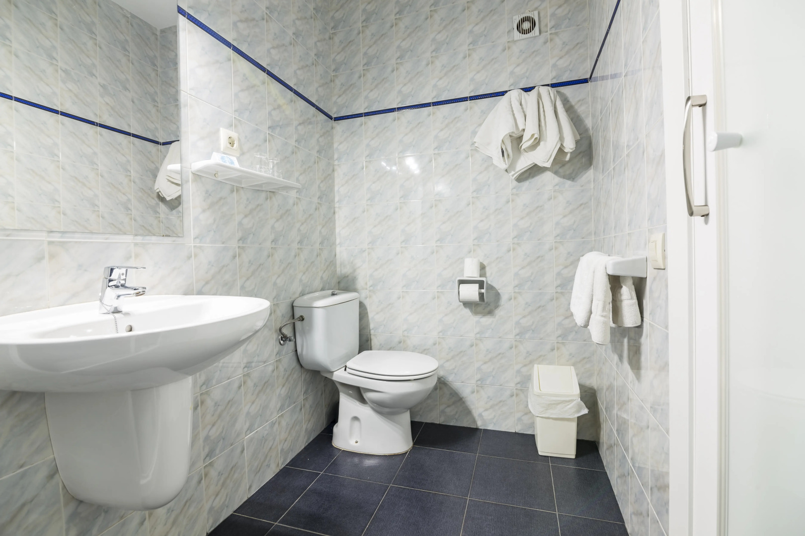 Hotel Blasón Junior