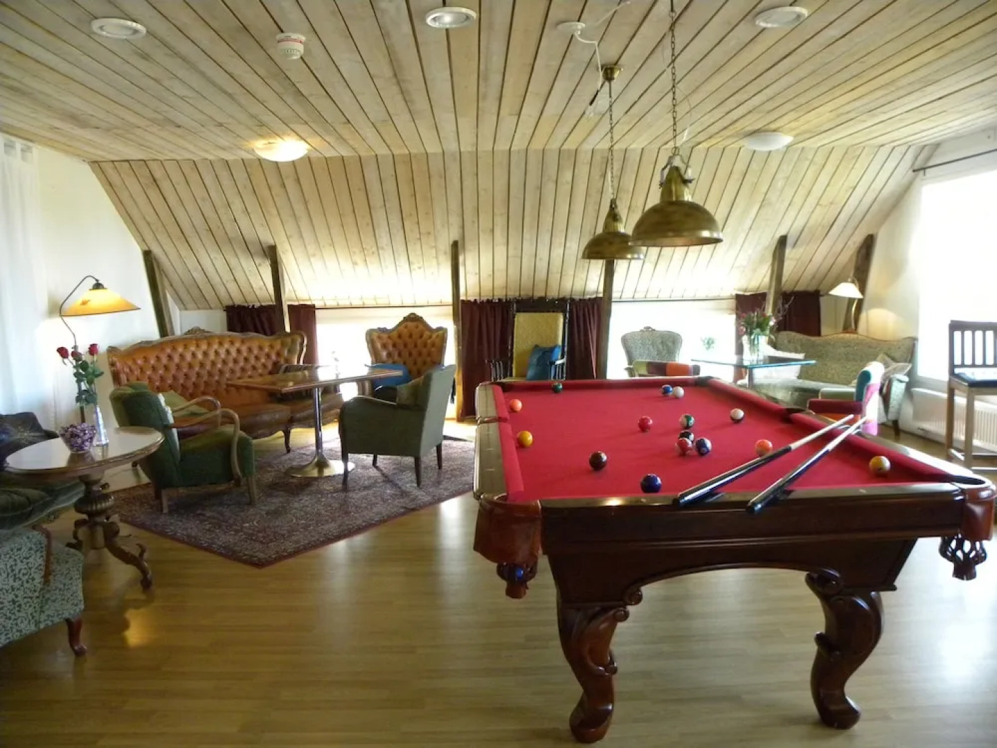 Lanthotell Lögnäs Gård