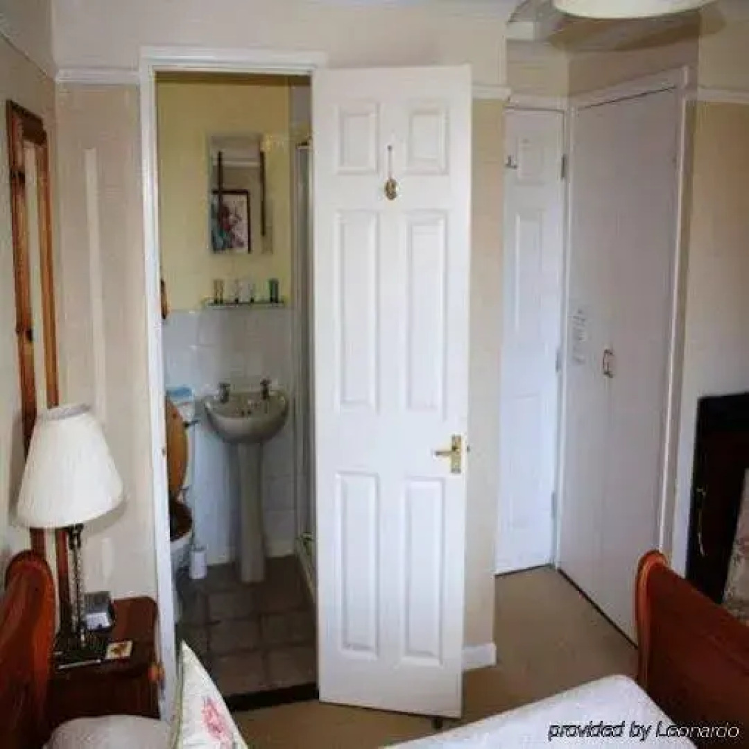 Woodlands Country House