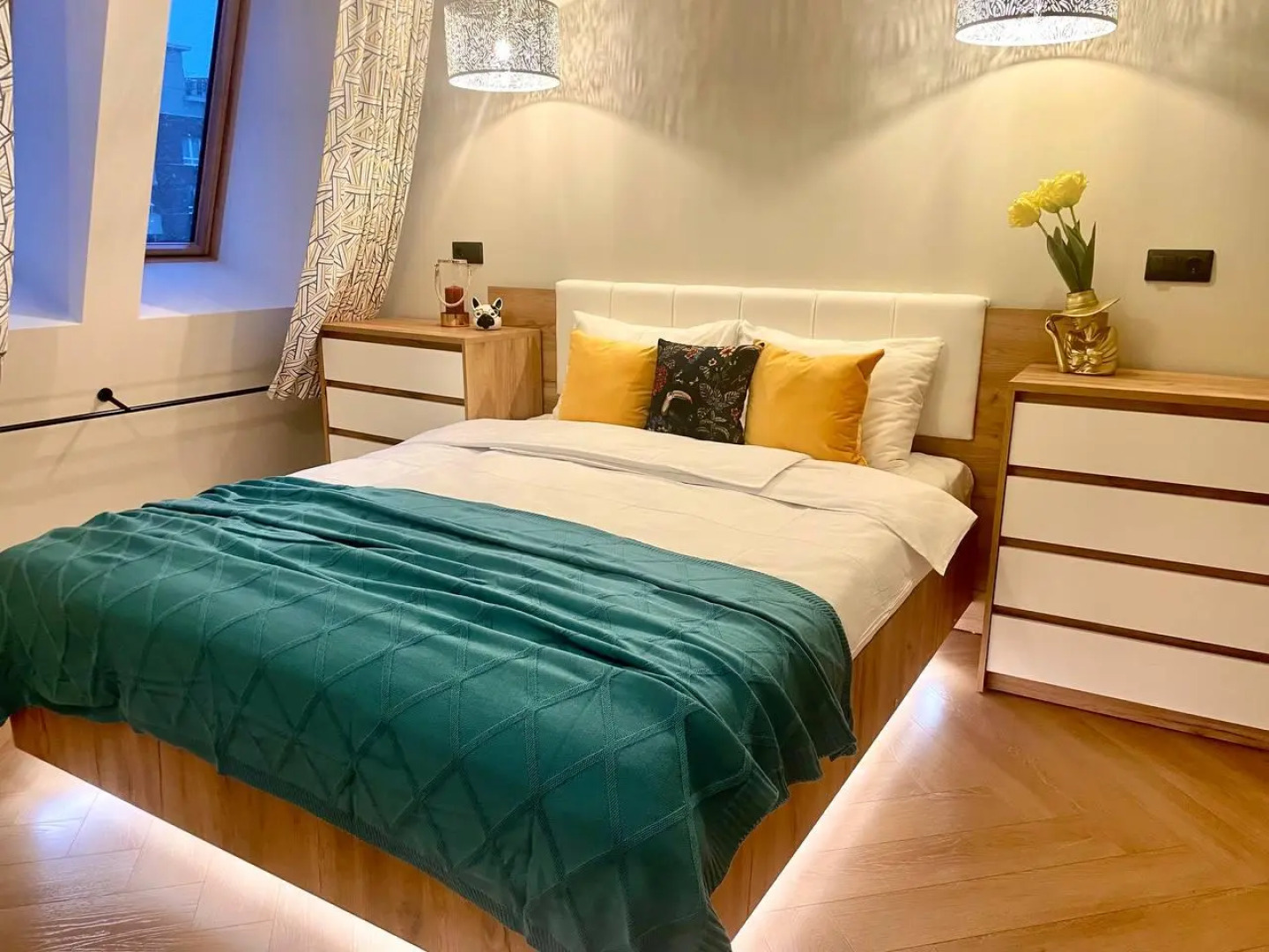 Букинг39 на улице Октябрьская