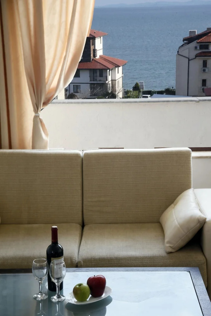 Hotel Corona by Asteri Hotels