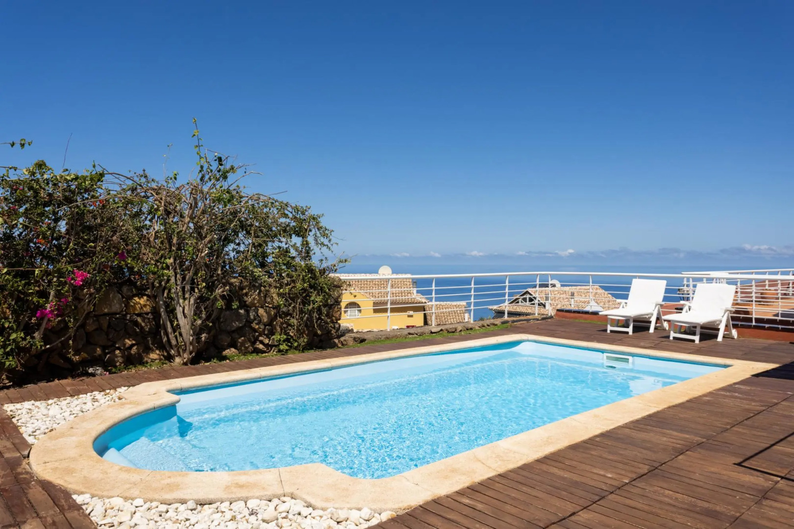 Home2Book Stunning Villa Raquel, Pool & View