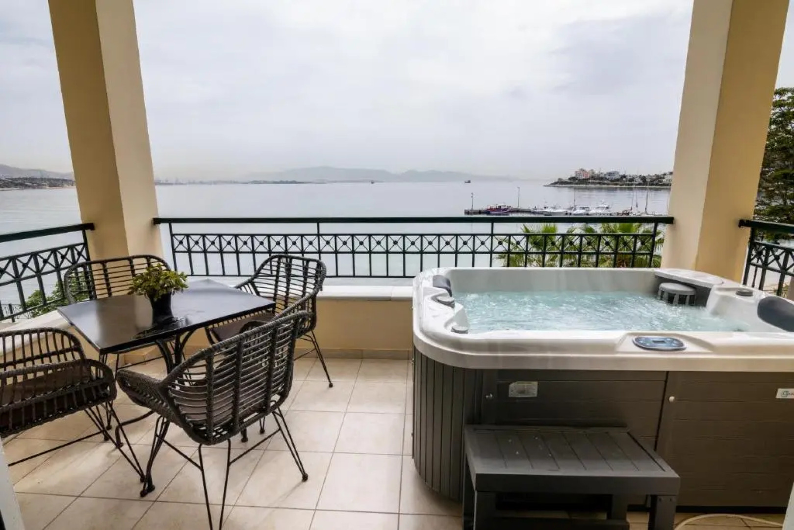 Votsalakia Hotel & Luxury Apartments