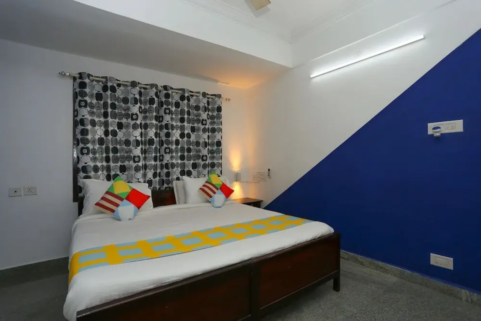 OYO 23654 Home Cozy 2BHK Aluva Metro Station