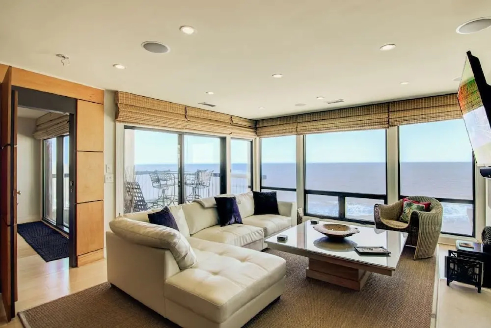 Ocean Club by RedAwning