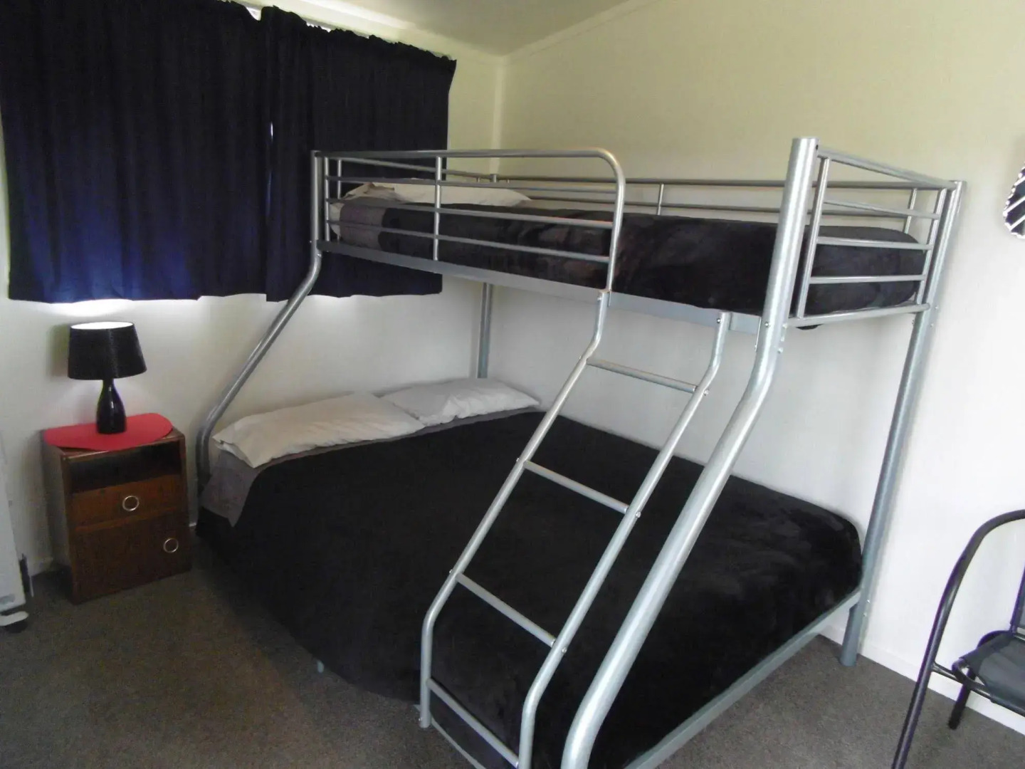 Glenavys Waitaki River Motor Camp - Caravan Park