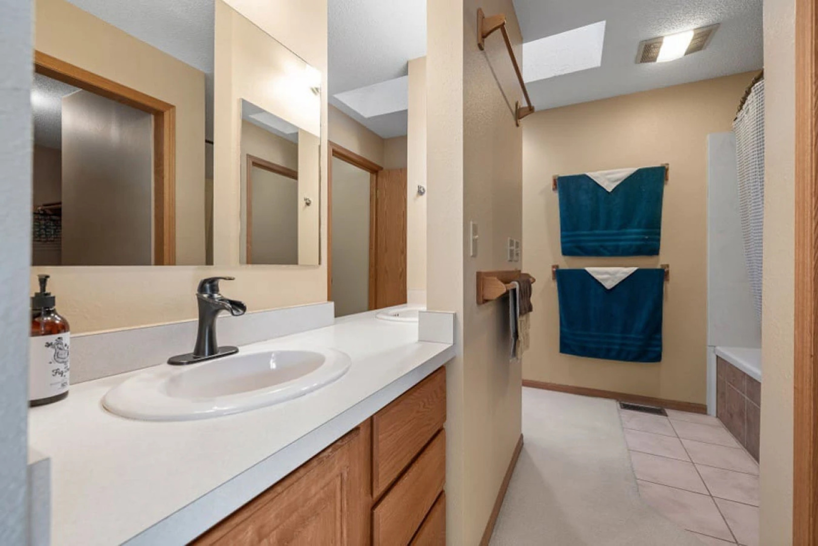 Peaceful Pines 5 BR Home with Hot Tub!