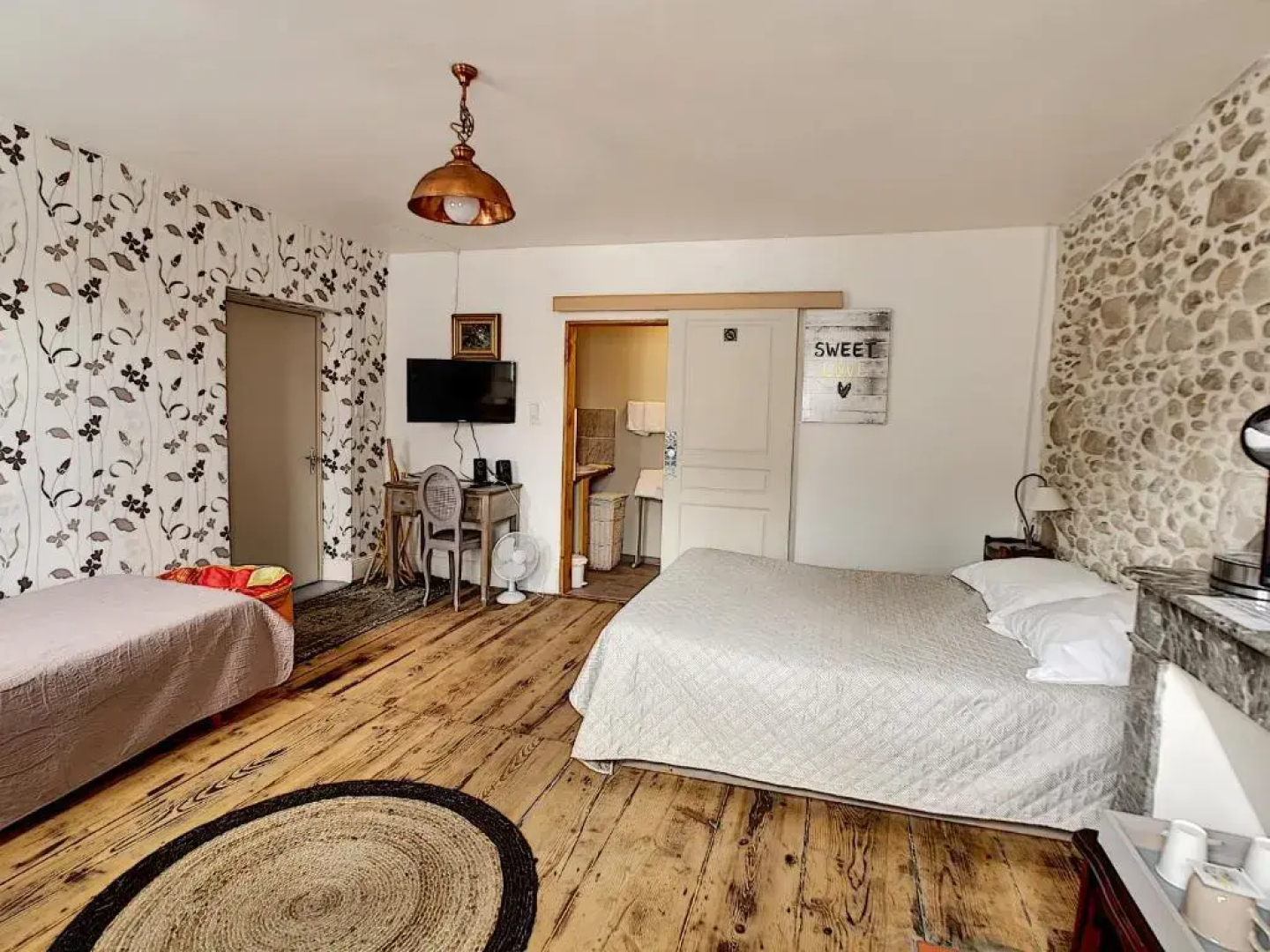 Guest House Au pied de la Montagne Noire