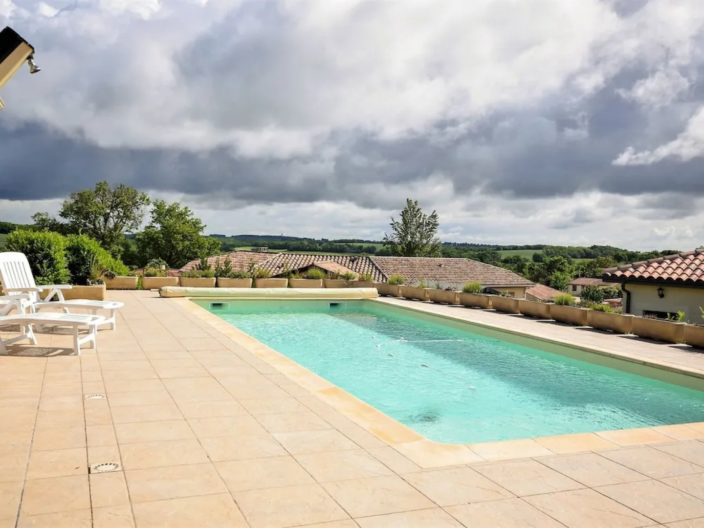 Modern Villa in La Romieu With Swimming Pool