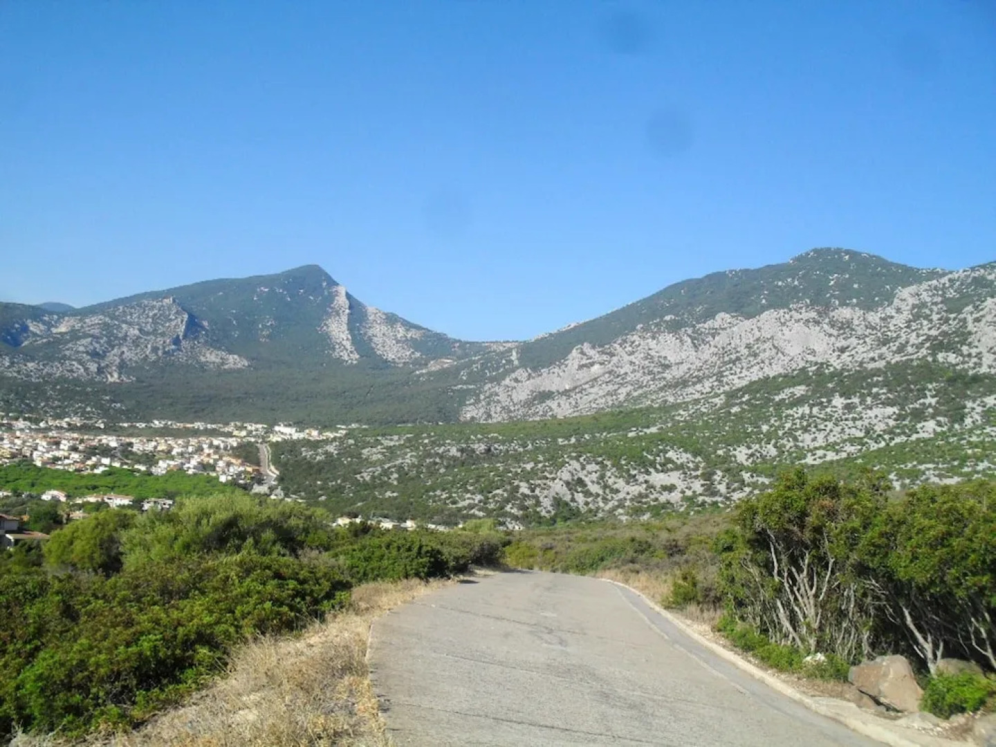 Apartment With 3 Bedrooms in Cala Gonone, With Wonderful sea View and Furnished Terrace Near the Beach