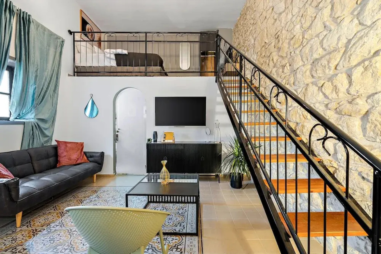 Helios Boutique Suites by La Finca Hotel