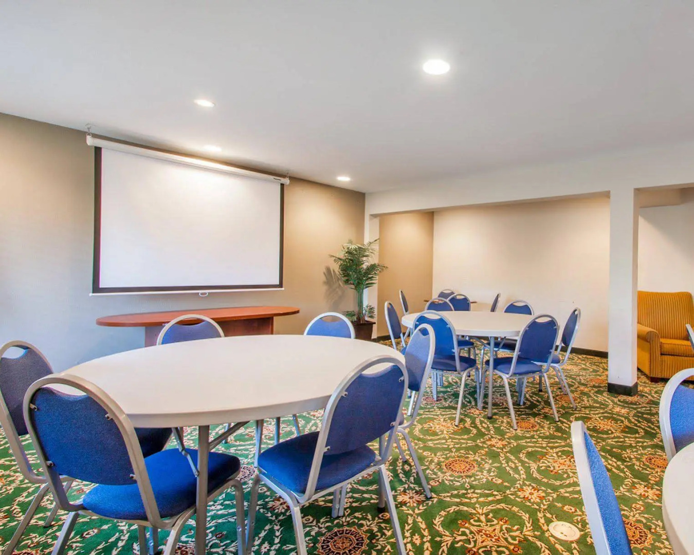 Rodeway Inn Portland Airport