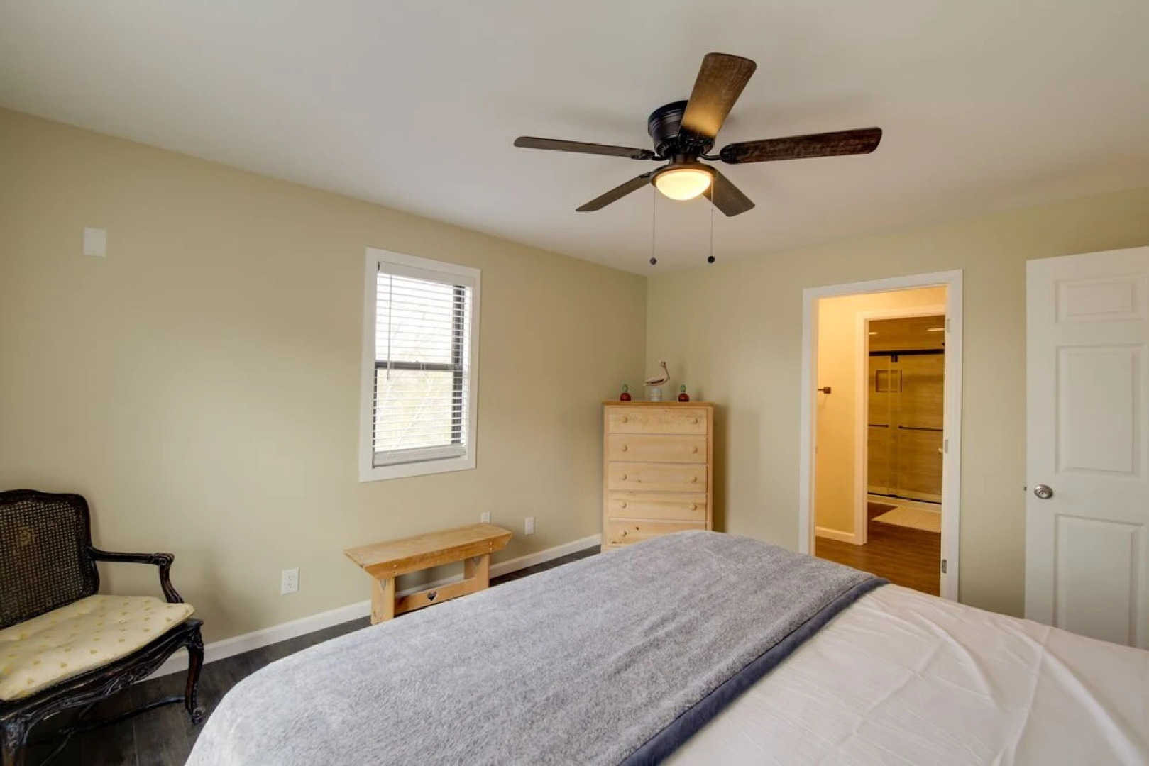 Dandridge Vacation Rental w/ Fishing Pier & Grill!