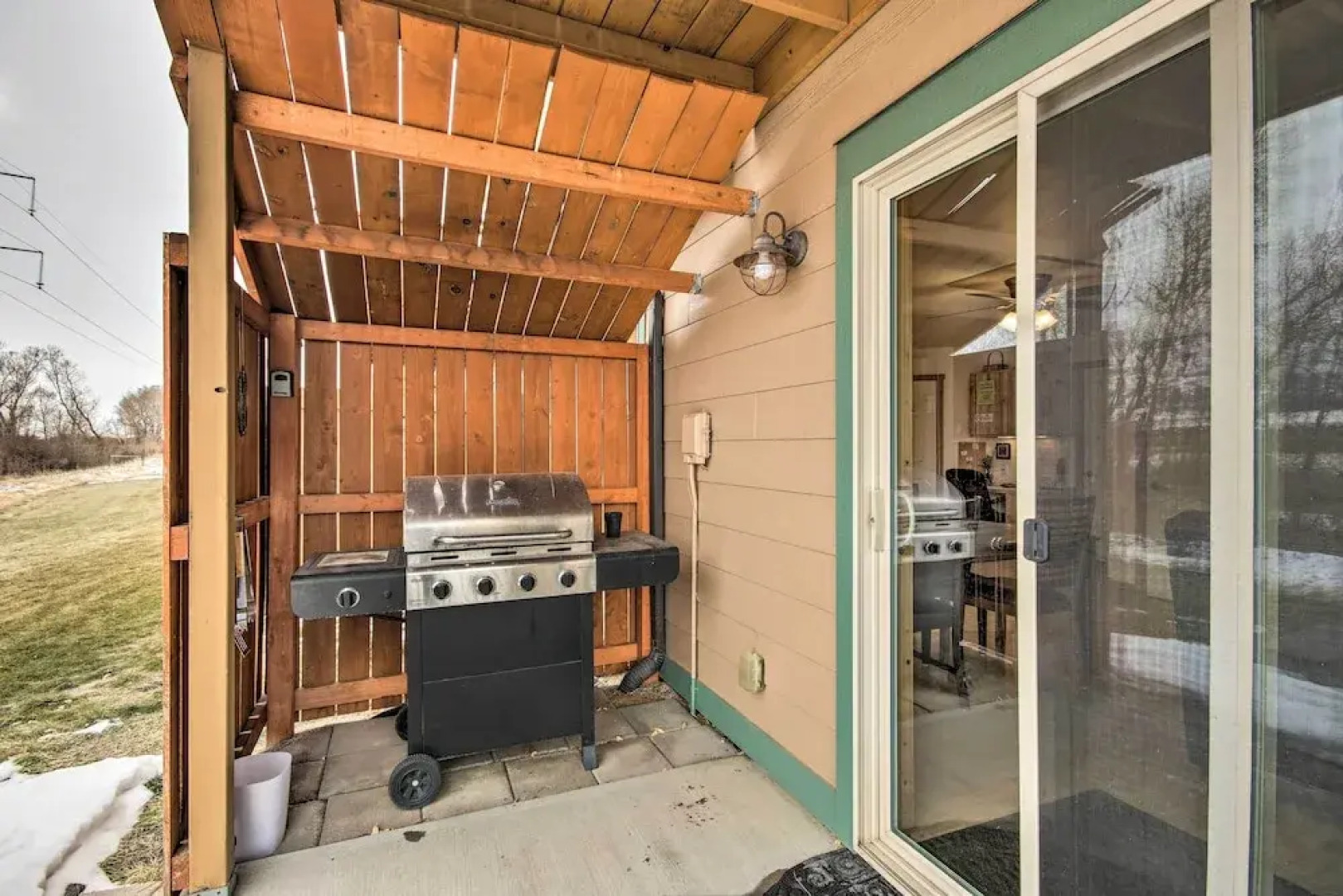 Inviting Townhome: 30 Mi to Yellowstone NP!