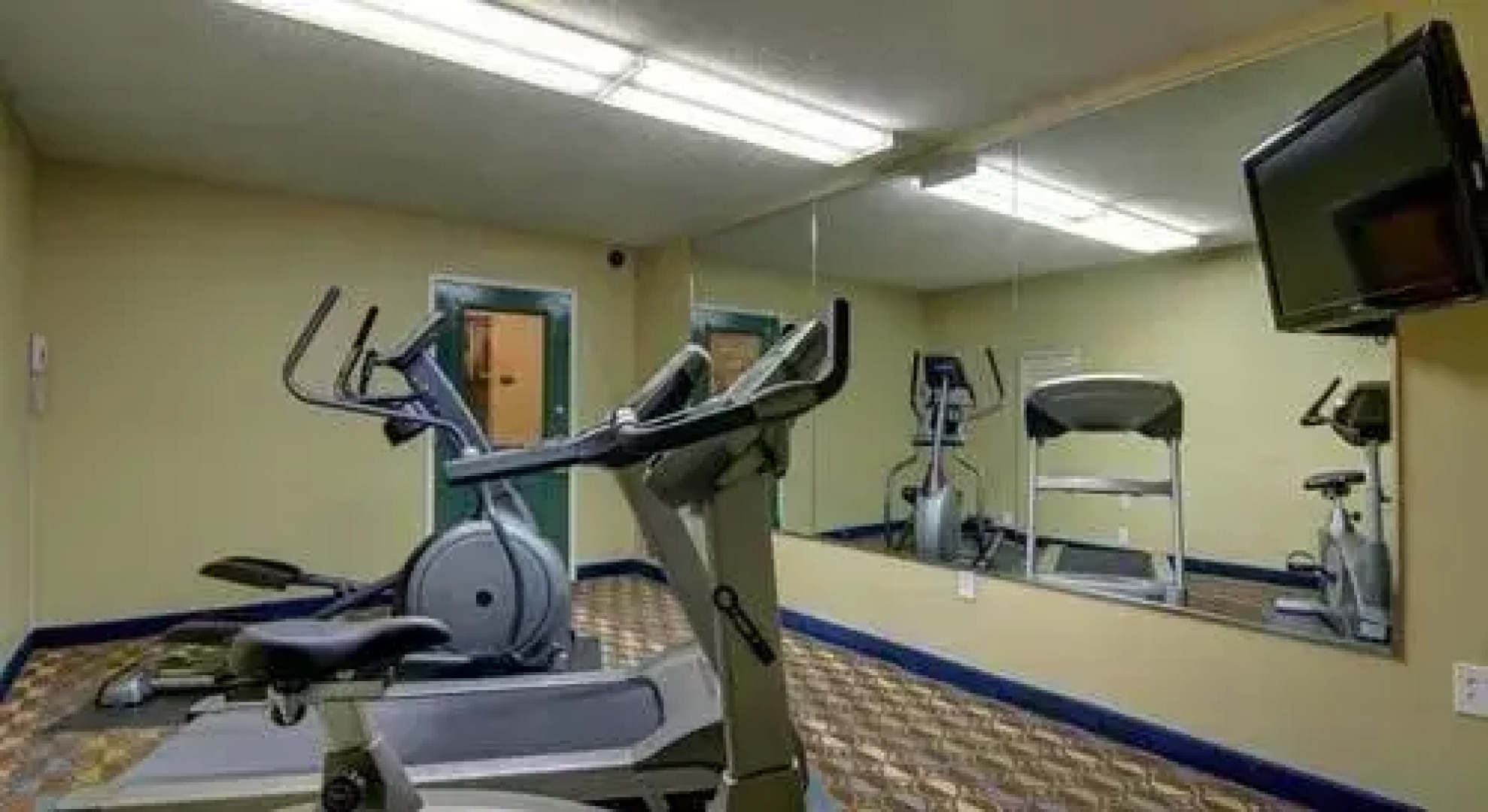 InTown Suites Extended Stay Atlanta GA - Marietta Roswell Rd