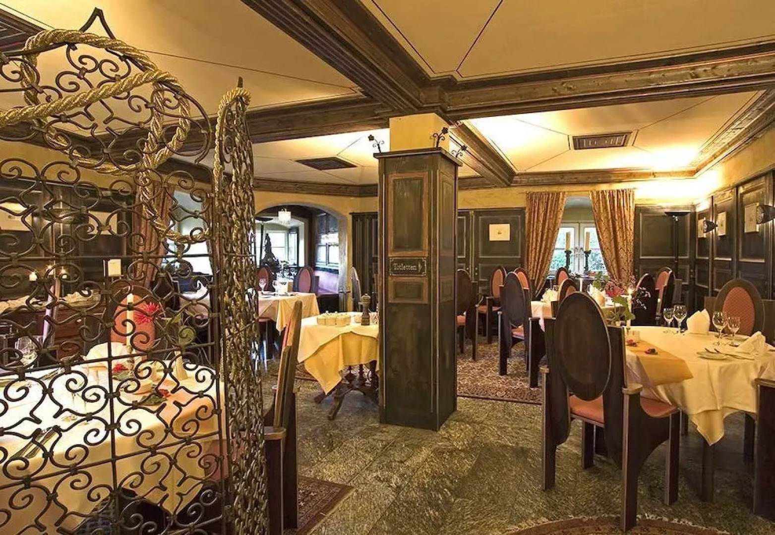 Schlosshotel Neufahrn