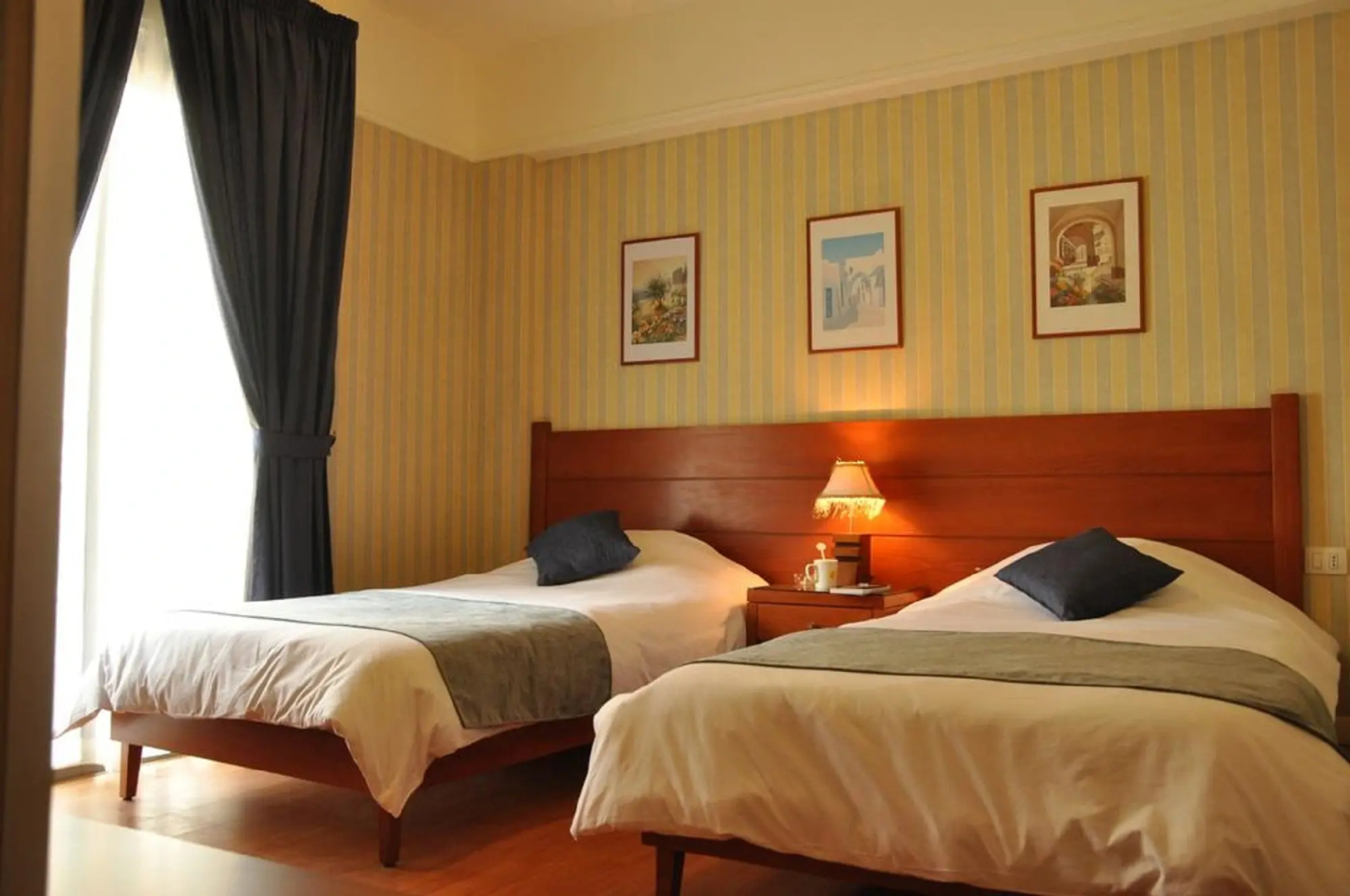 Ceasars Park Hotel