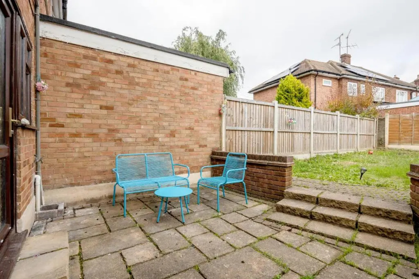 3br-sleeps5-parking-garden-accesstolondon