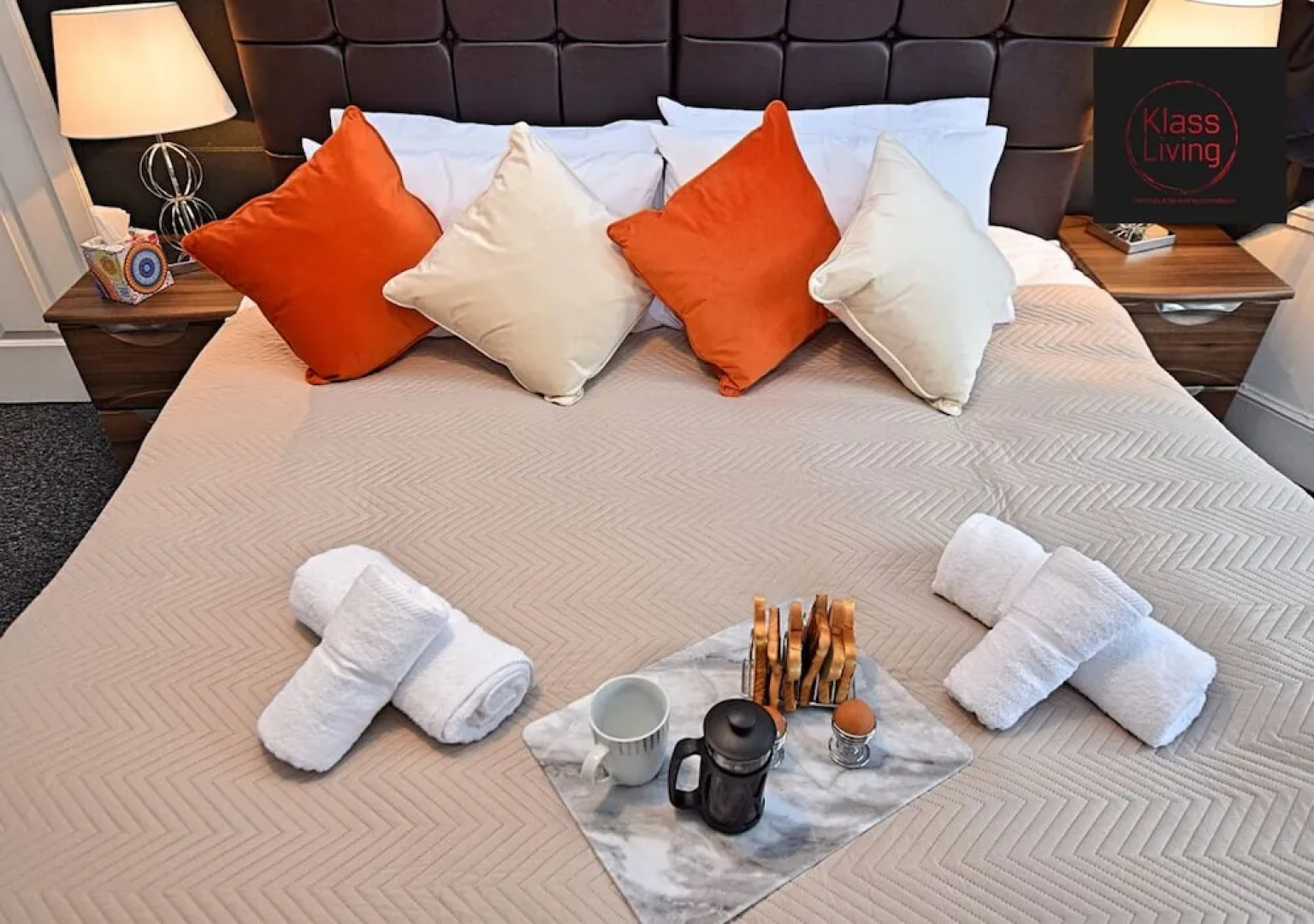 One Bedroom Apartment by Klass Living Serviced Accommodation Coatbridge - Whifflet Park Apartment With Wifi  and Parking