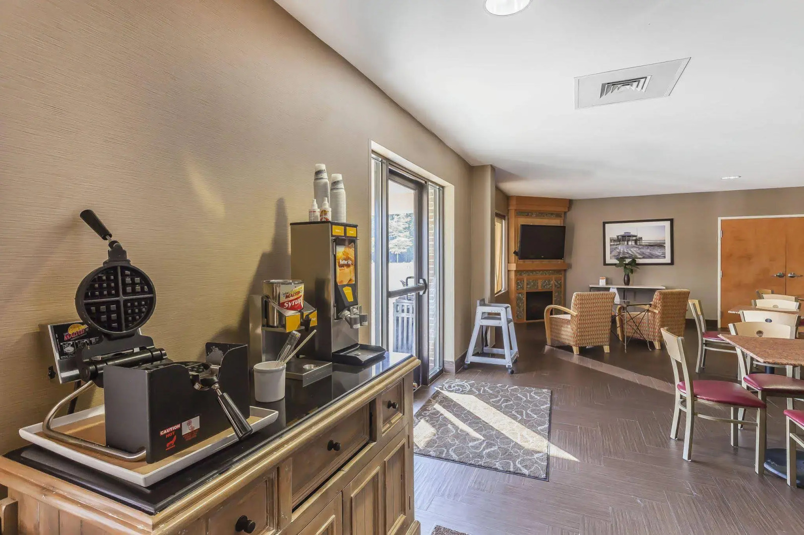 Comfort Suites Suffolk - Chesapeake