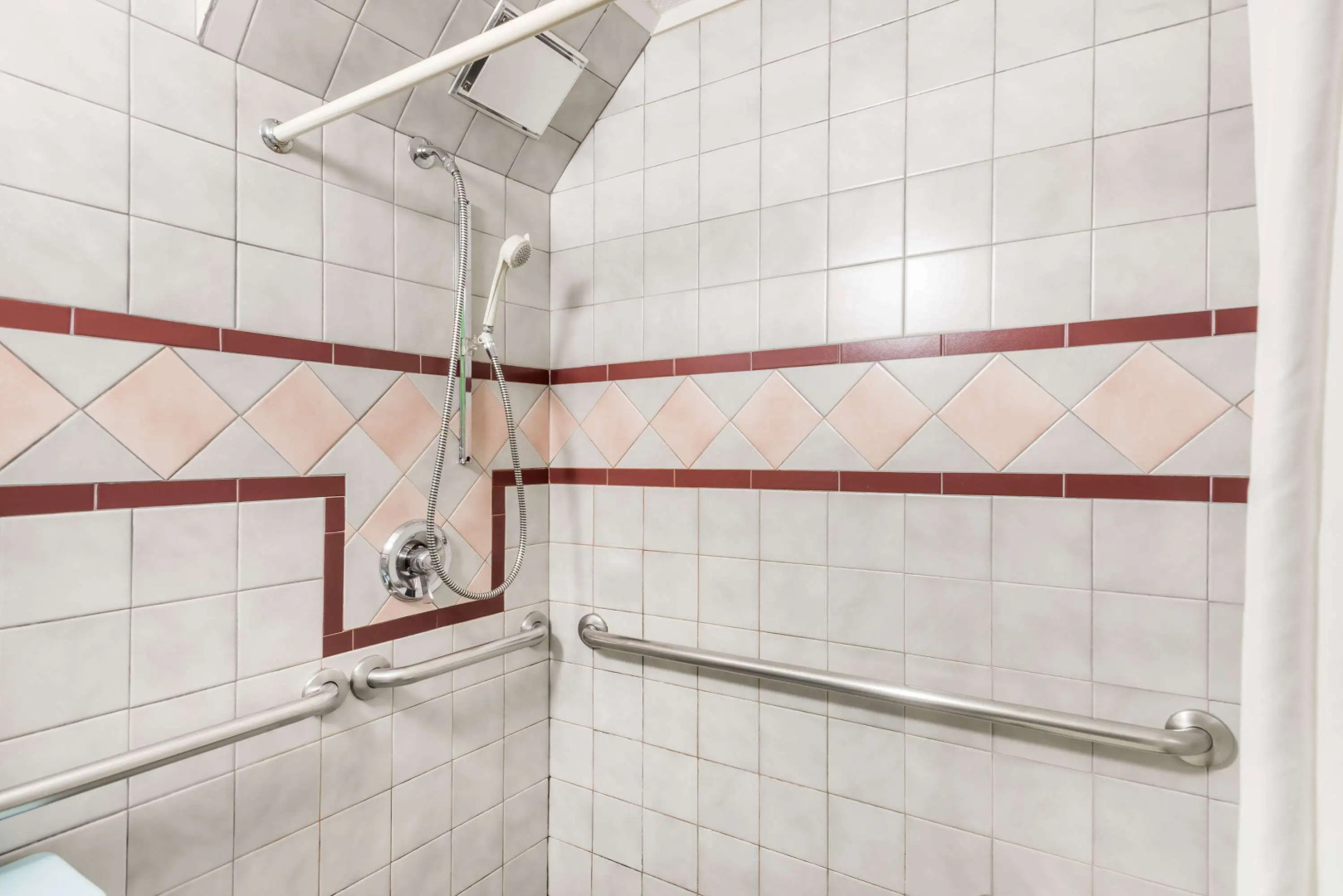 Super 8 by Wyndham Bangor