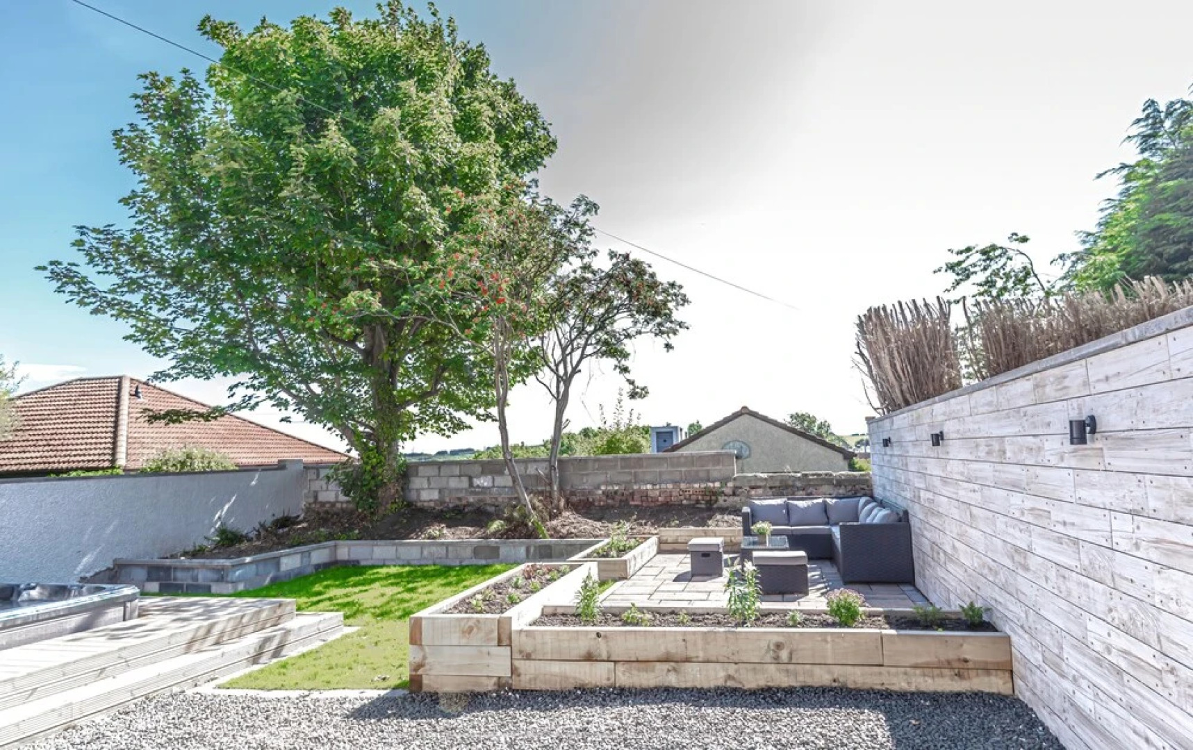 Lovely 1-bed Cottage in Kelty With Hot Tub