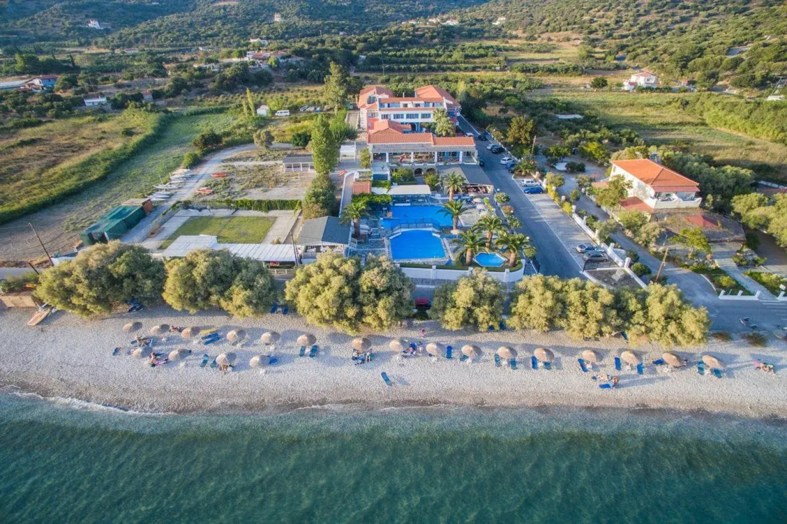 Zefiros Beach Hotel