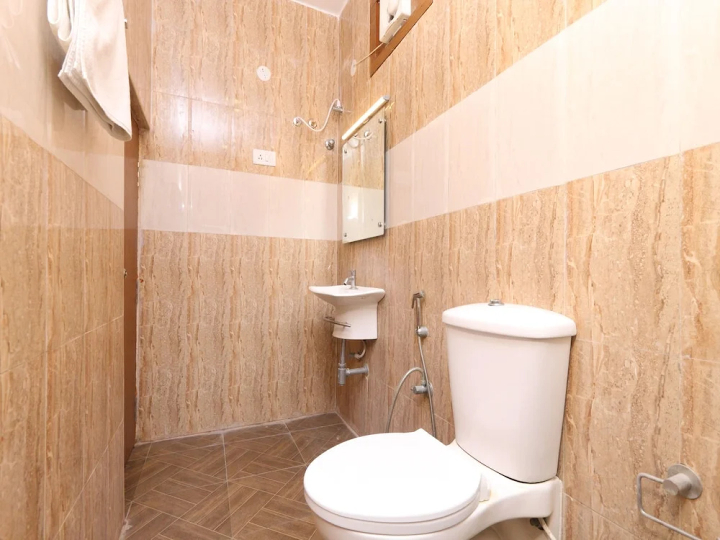 OYO 9443 Hotel Ramakrishna