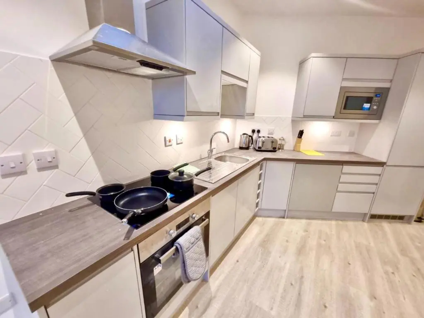 Fleet Heights Apartment Seven