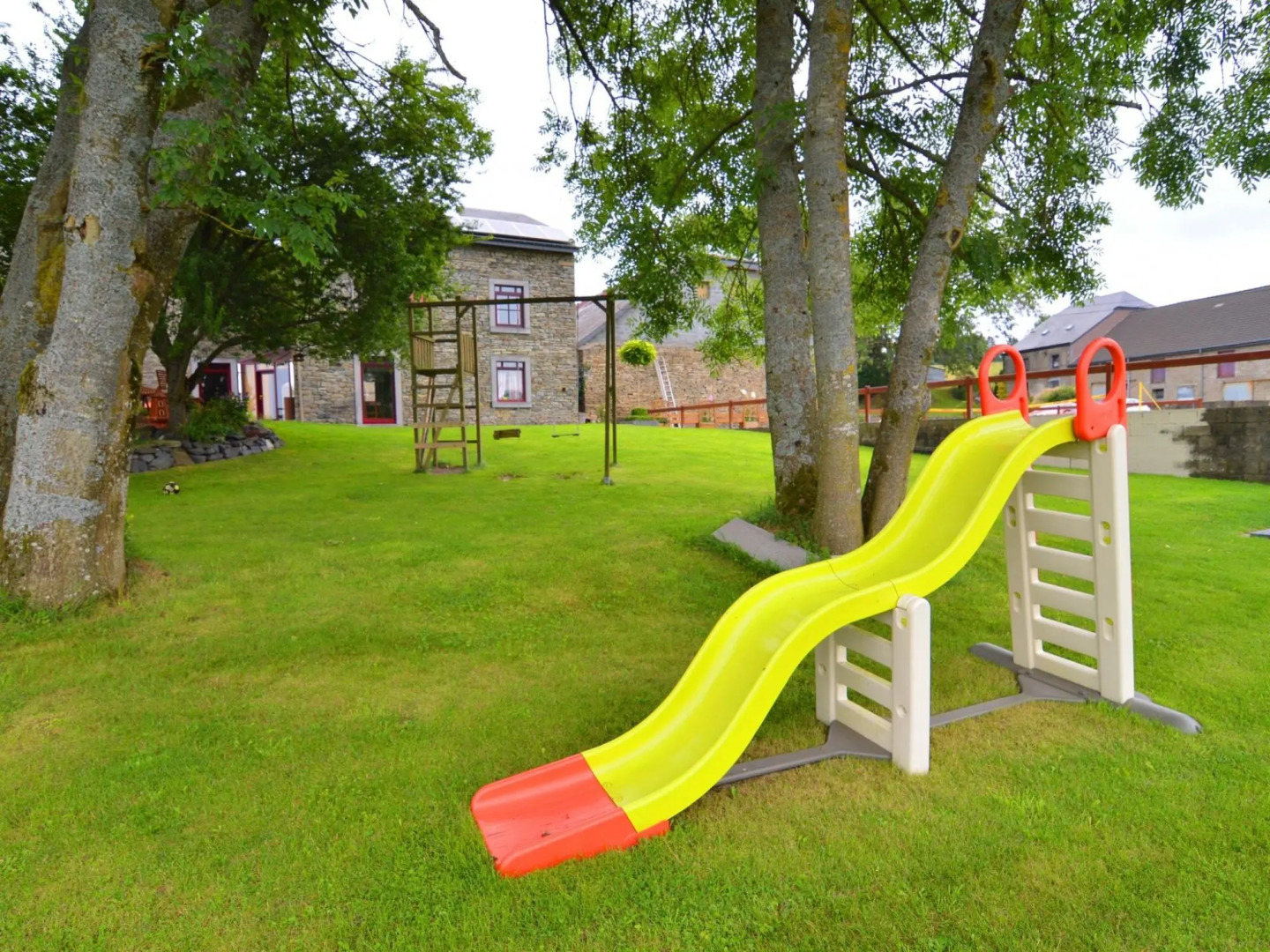 Luxurious Farmhouse in Rondu Luxembourg