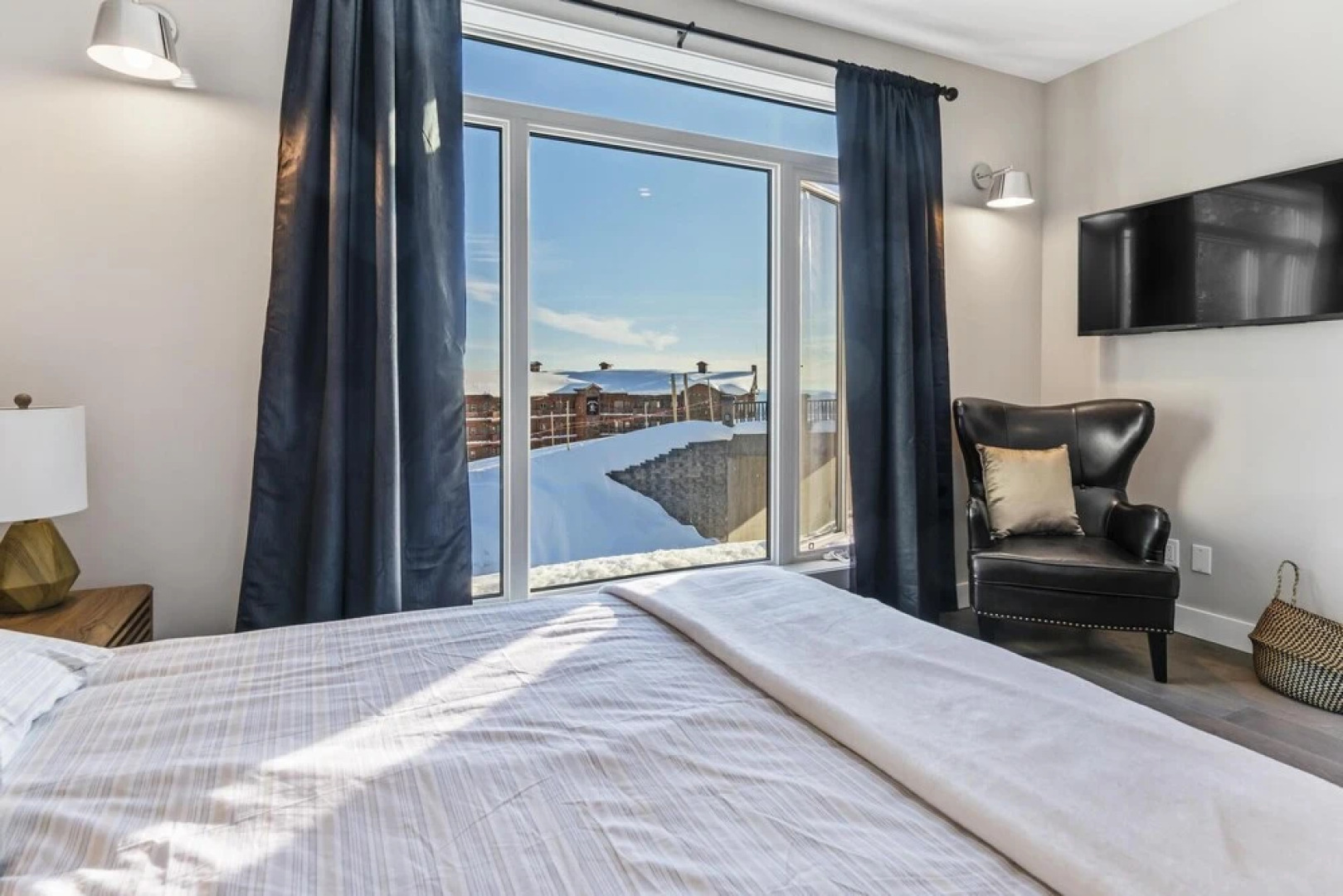 Chalet Monashee-brand New High End W/amazing Views