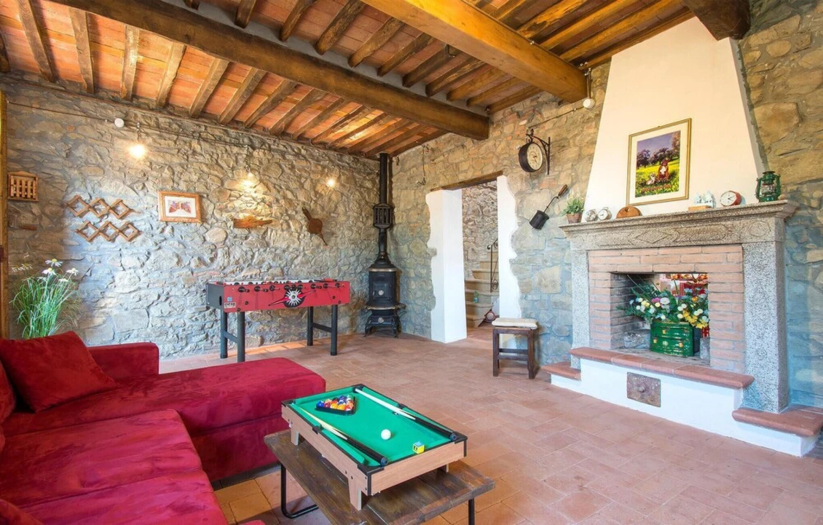 Nice Apartment in Benabbio with Hot Tub & 3 Bedrooms