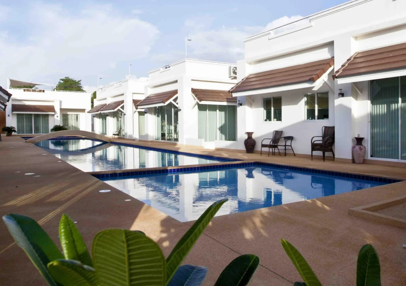 Oriental Mountain View