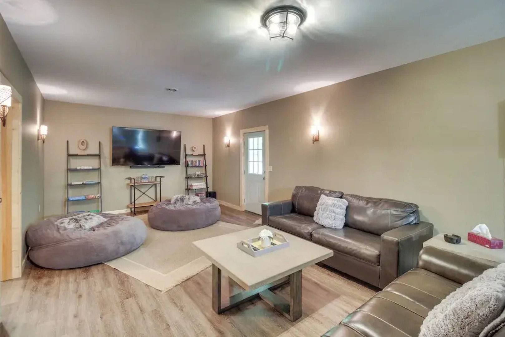 Upscale Coosawattee Cabin w/ Hot Tub & Fire Pit!