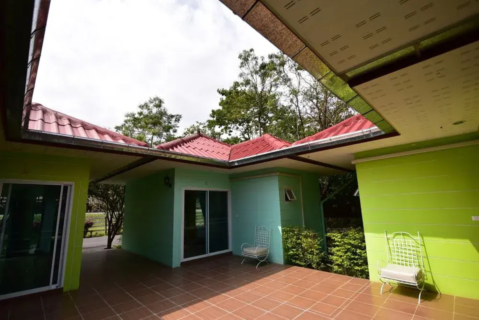 Petch Jed Sao Noi Resort