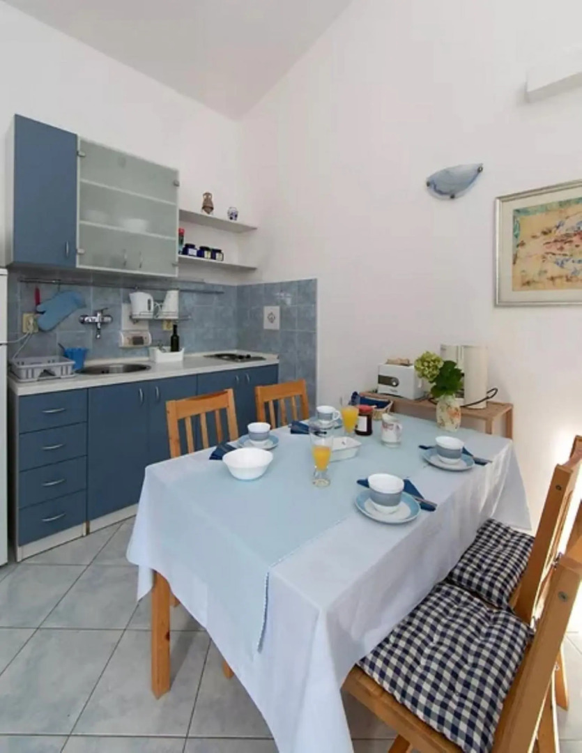 Blue - 100 m from sandy beach - A1(3+1)