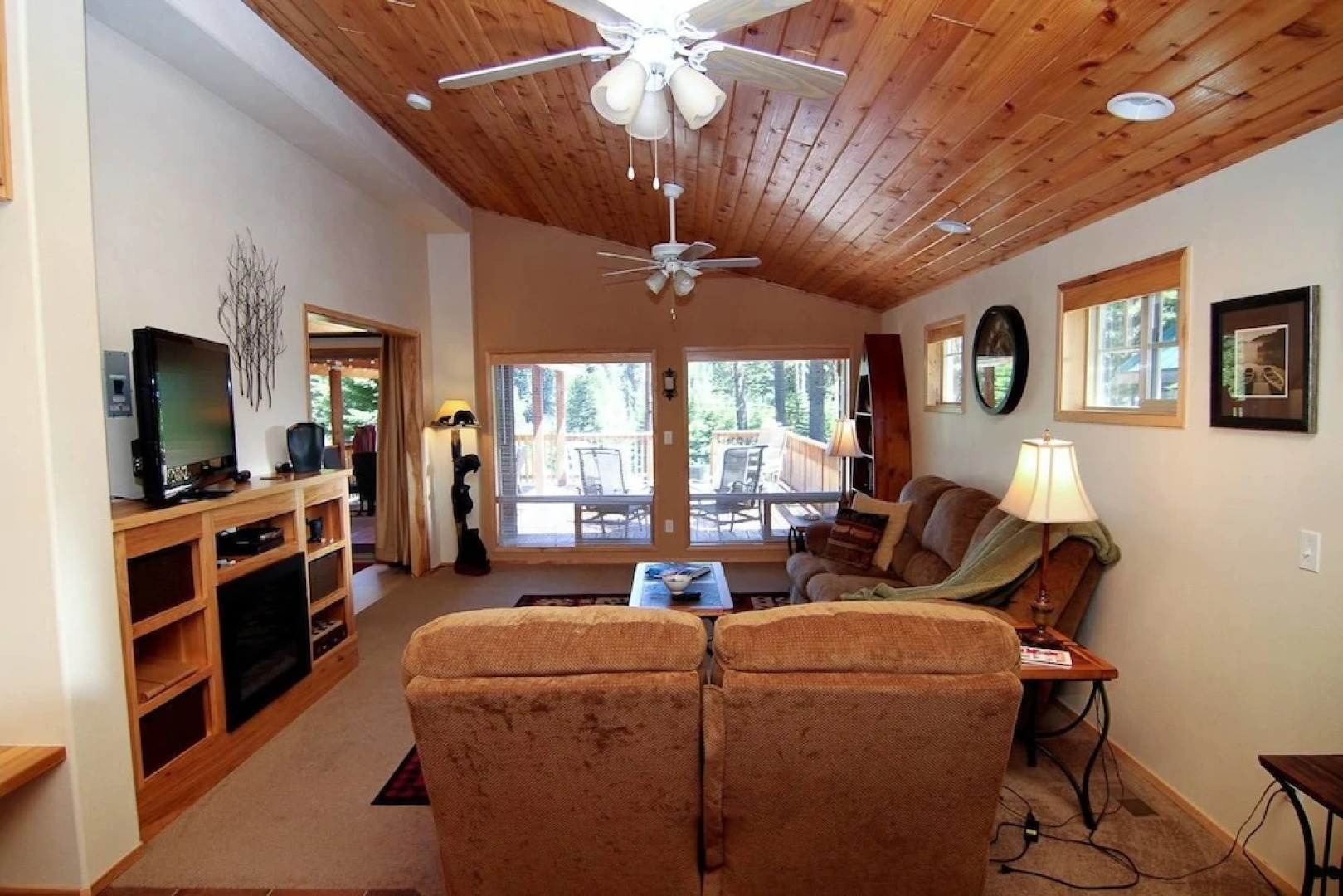 #33 The Cabins at Hyatt Lake - Sleeps 6 - Hot Tub